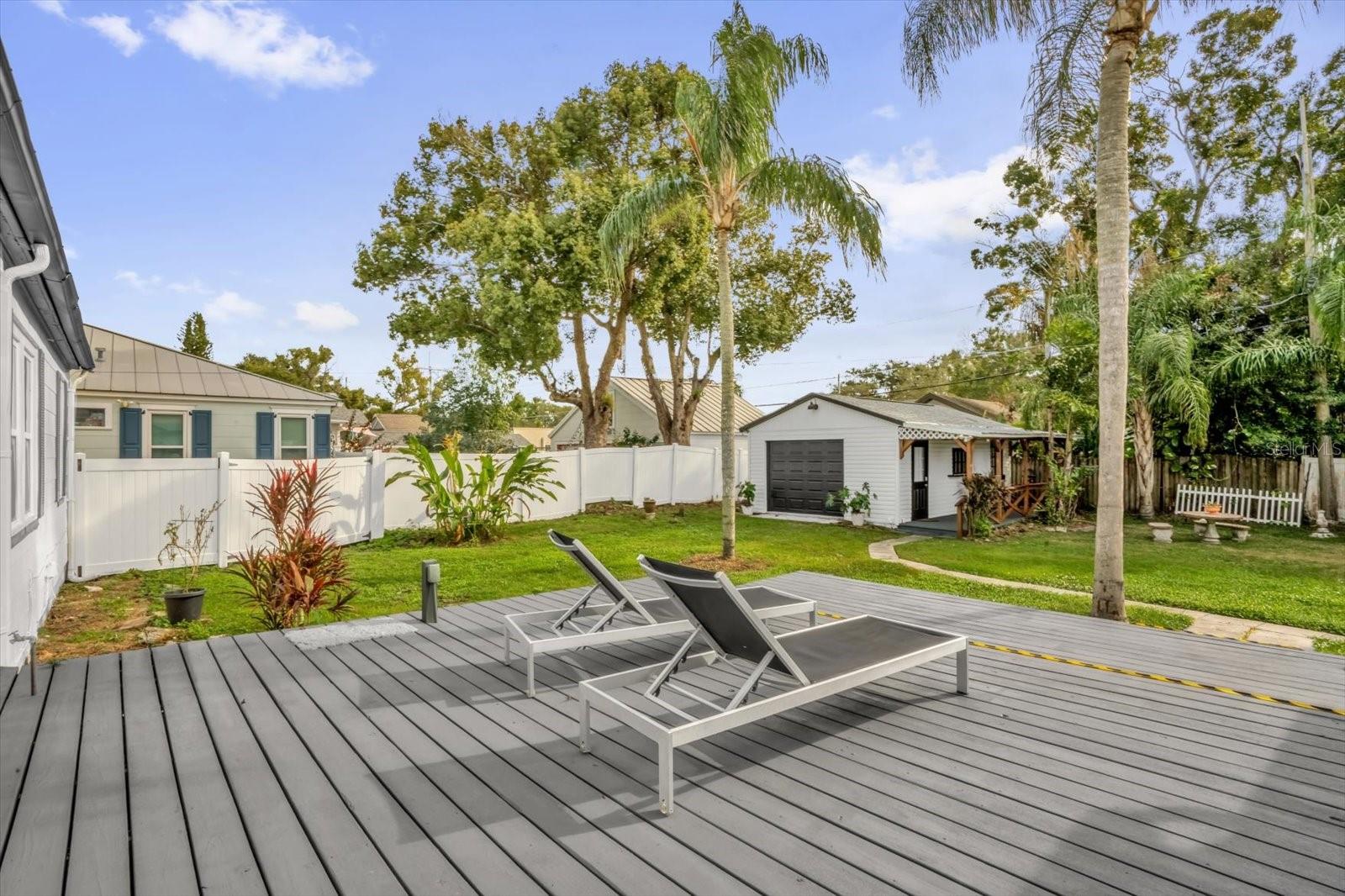 Image 28 of 43 For 918 Smith Street