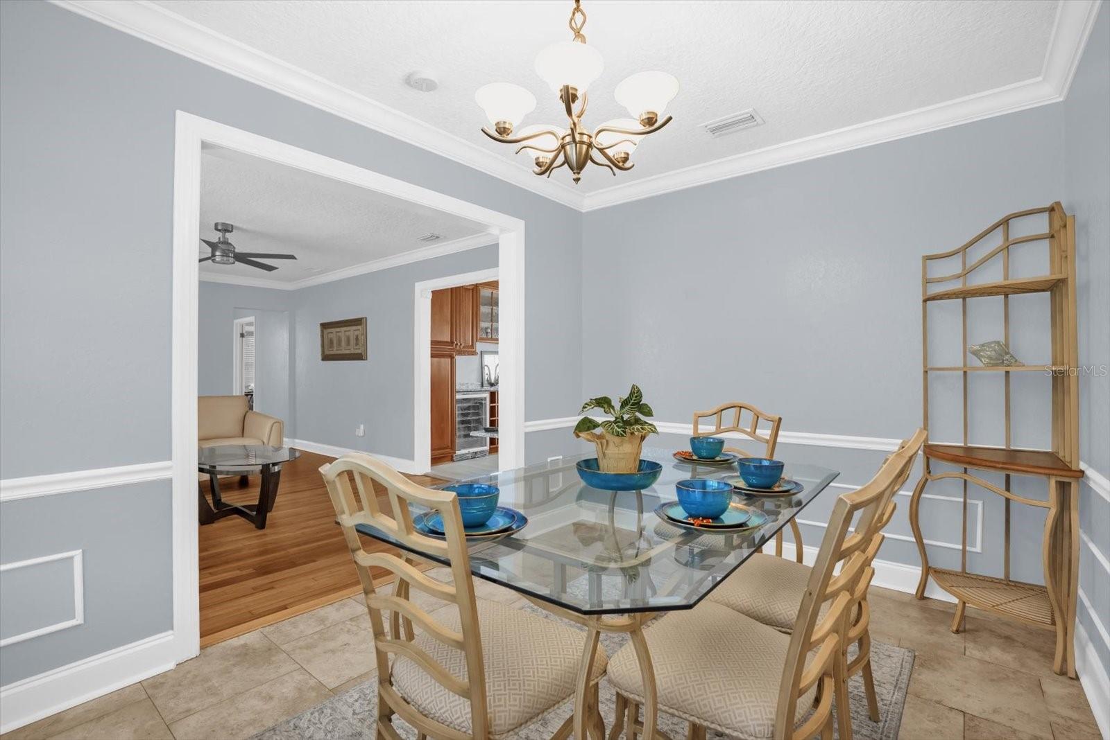 Image 4 of 43 For 918 Smith Street