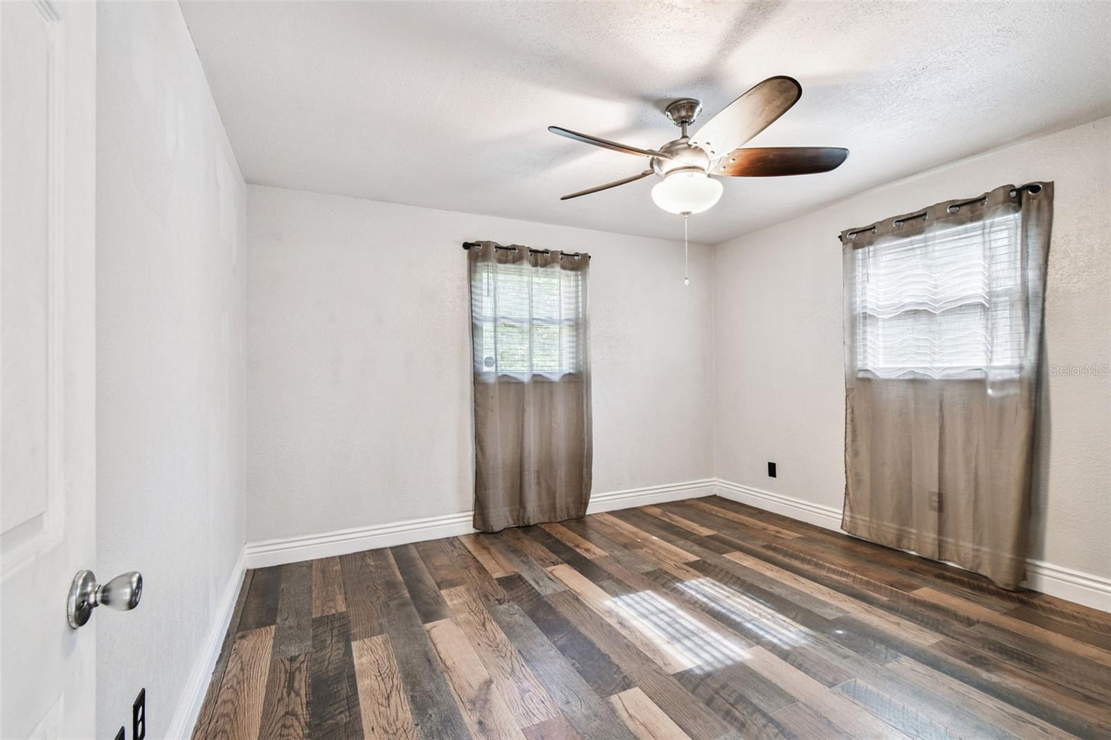 Image 11 of 24 For 1874 Sylvan Drive