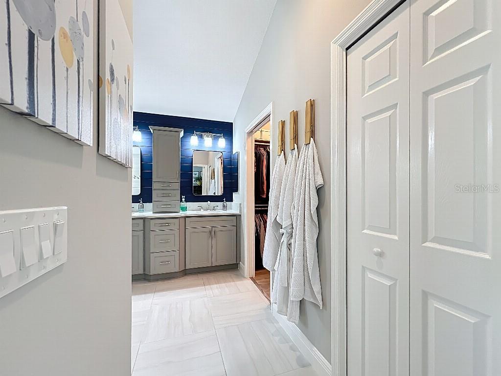 Image 19 of 42 For 3191 Warbler Loop