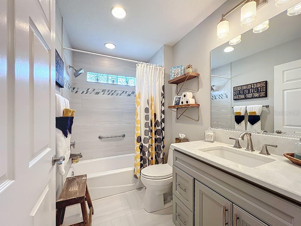 Image 34 of 42 For 3191 Warbler Loop