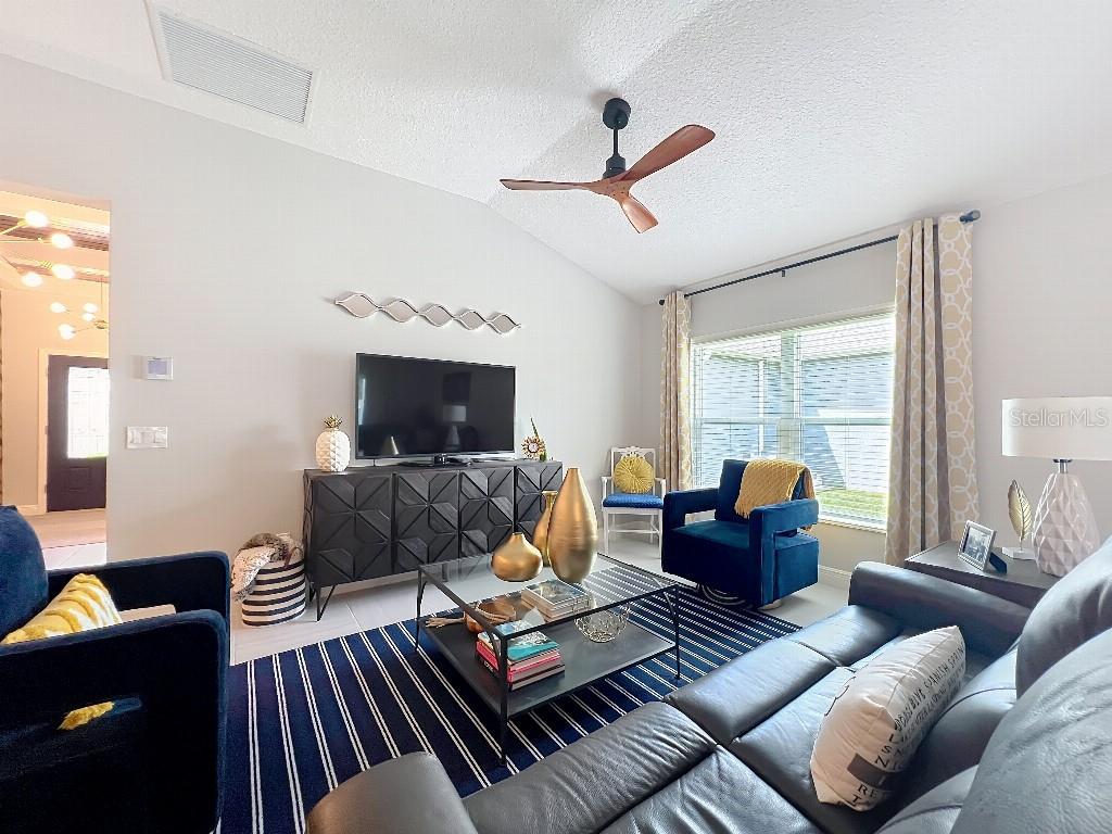 Image 6 of 42 For 3191 Warbler Loop