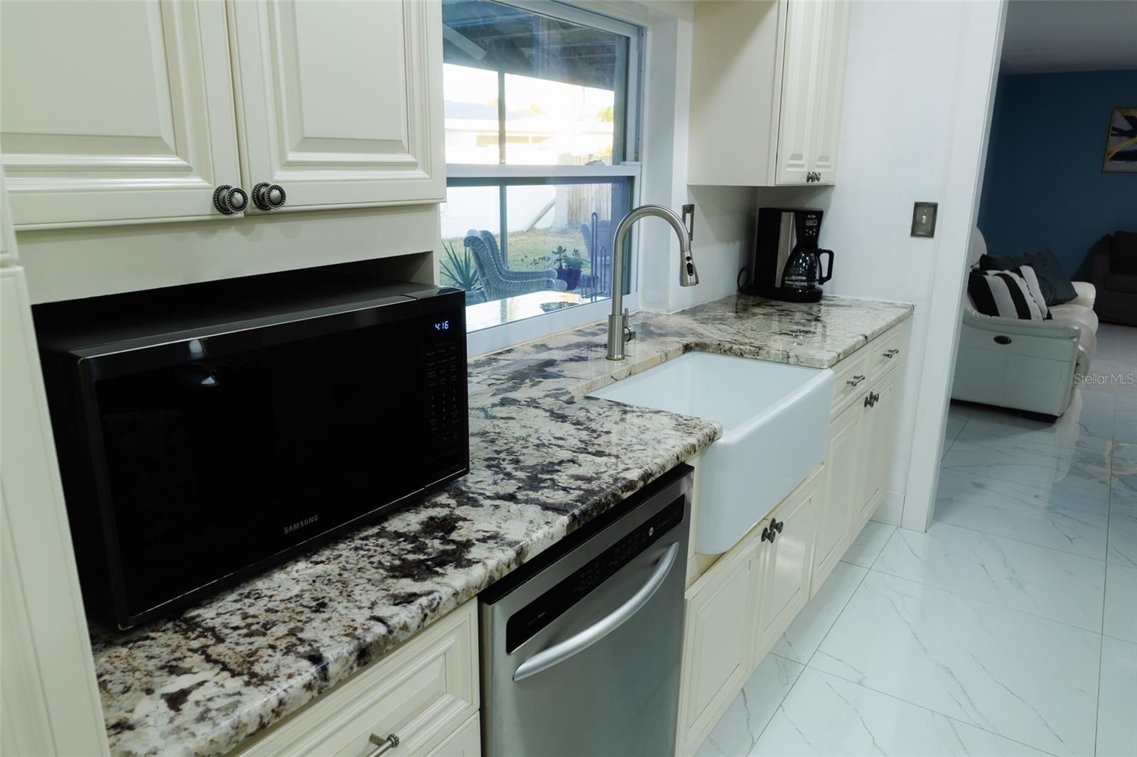 Image 11 of 33 For 4710 Shale Place