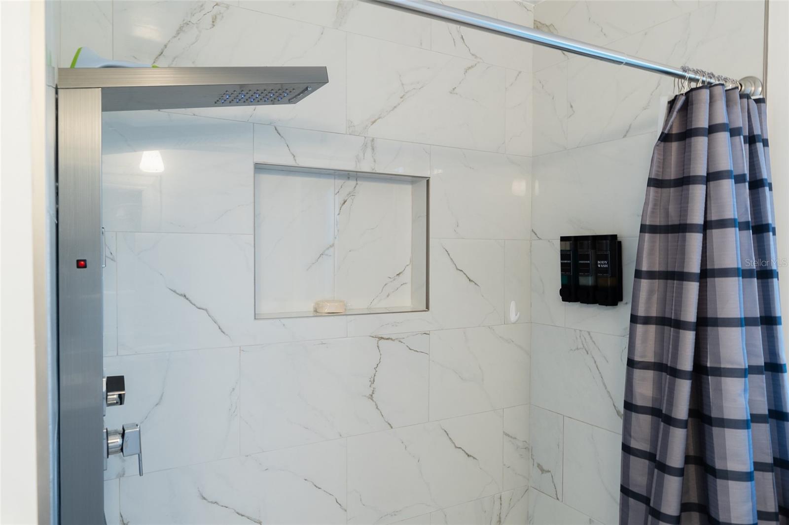 Image 16 of 33 For 4710 Shale Place