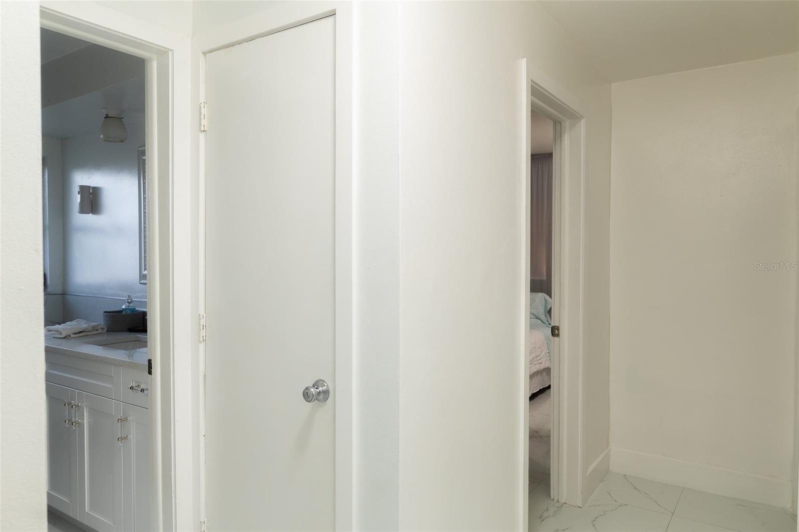 Image 18 of 33 For 4710 Shale Place