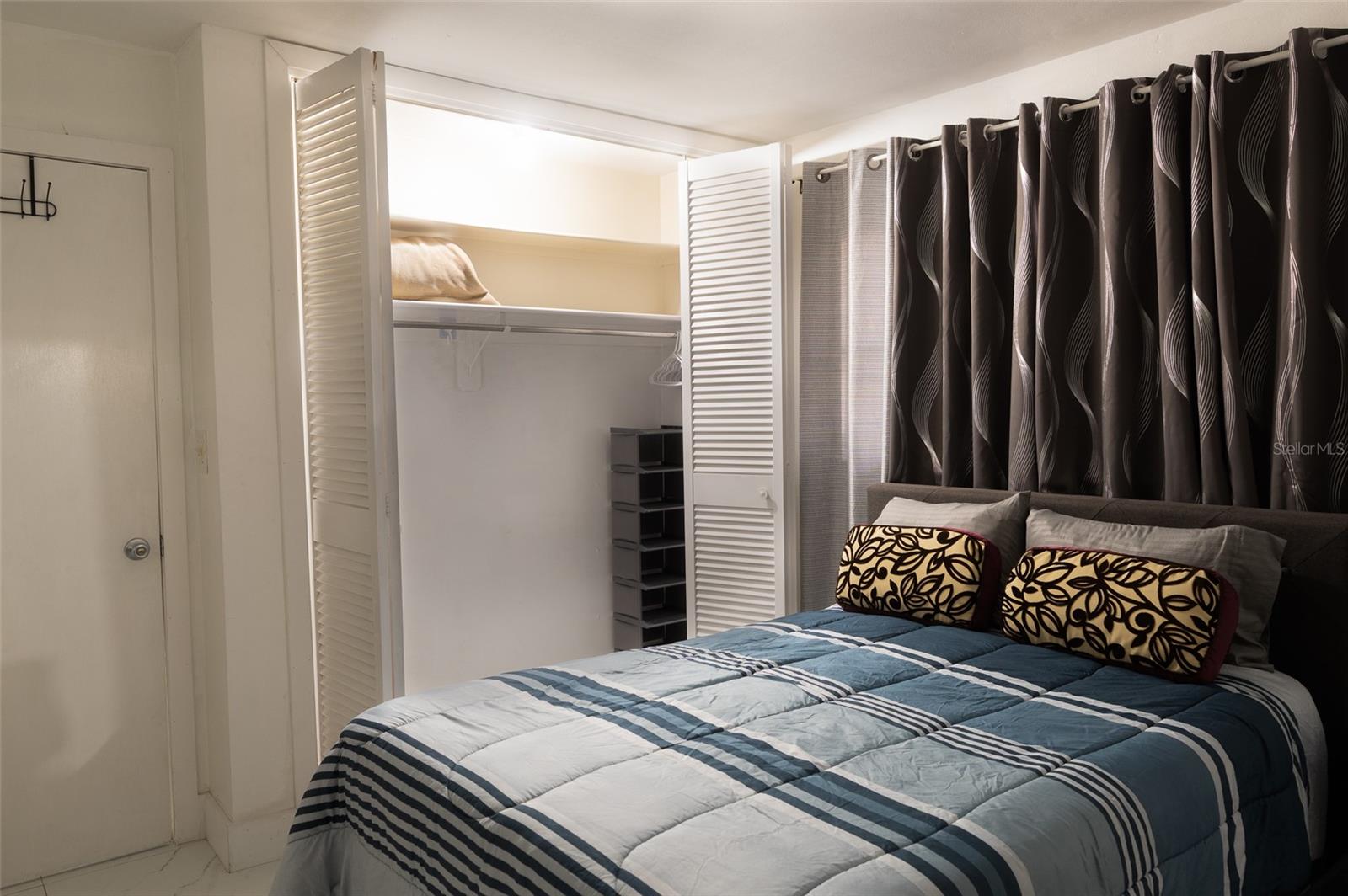 Image 21 of 33 For 4710 Shale Place