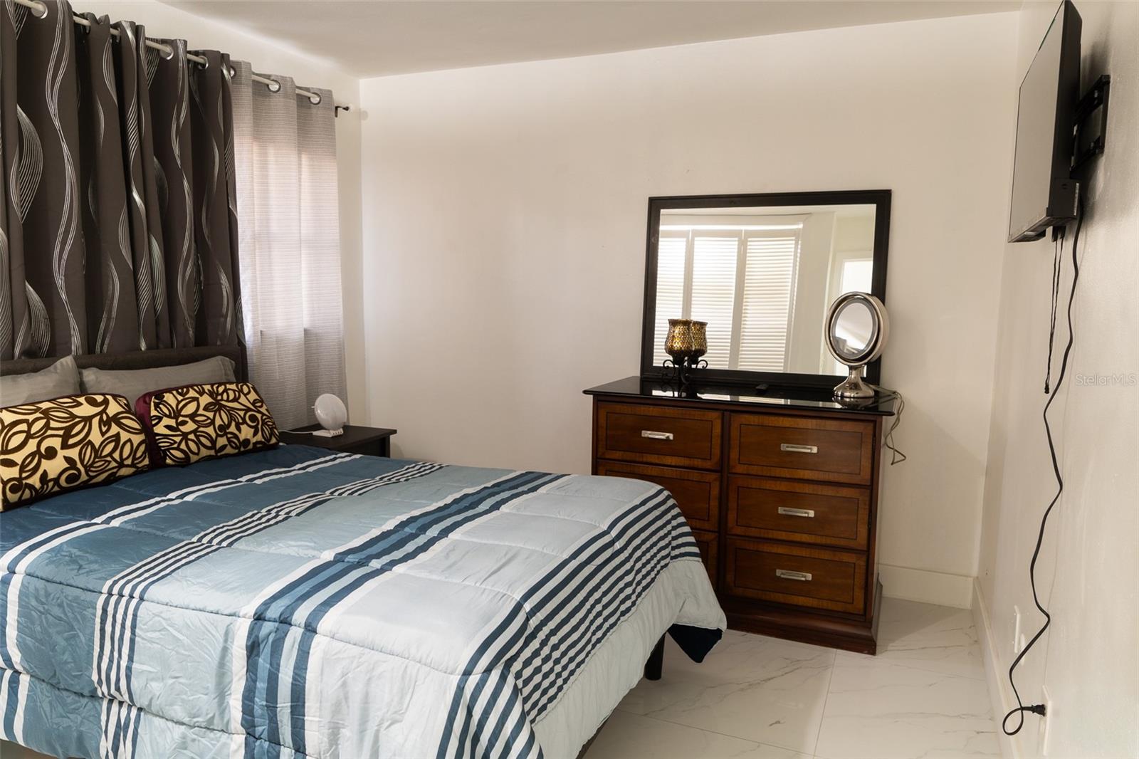 Image 22 of 33 For 4710 Shale Place