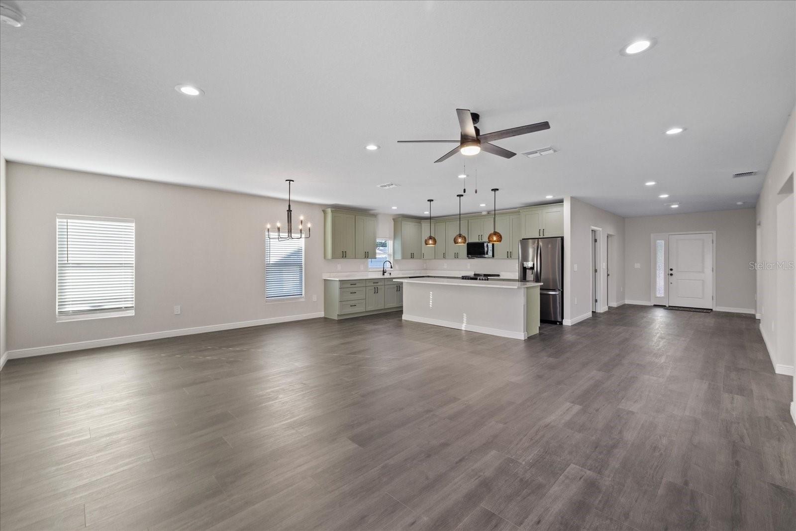 Listing photo id 29 for 1910 14th Avenue S