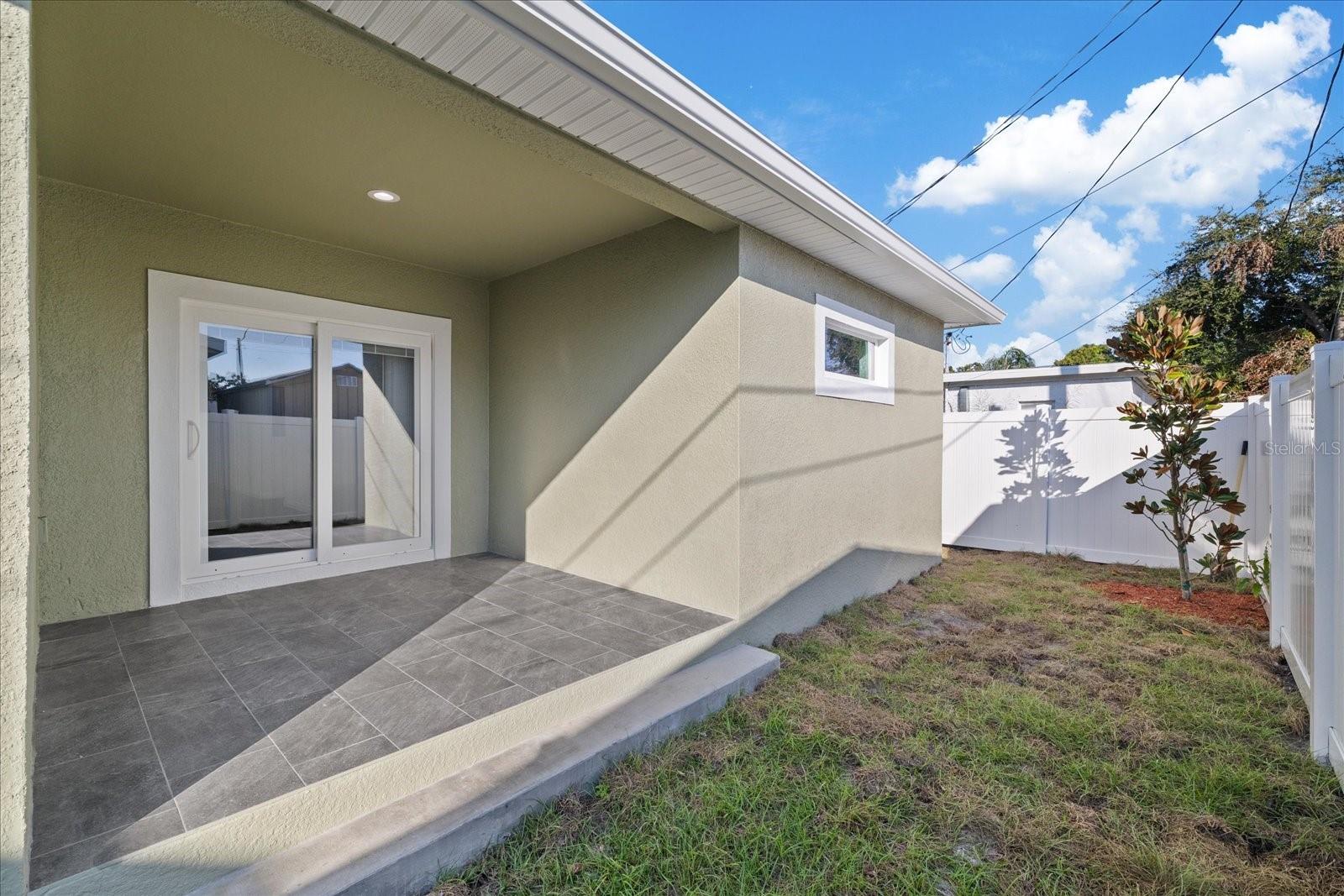 Listing photo id 40 for 1910 14th Avenue S