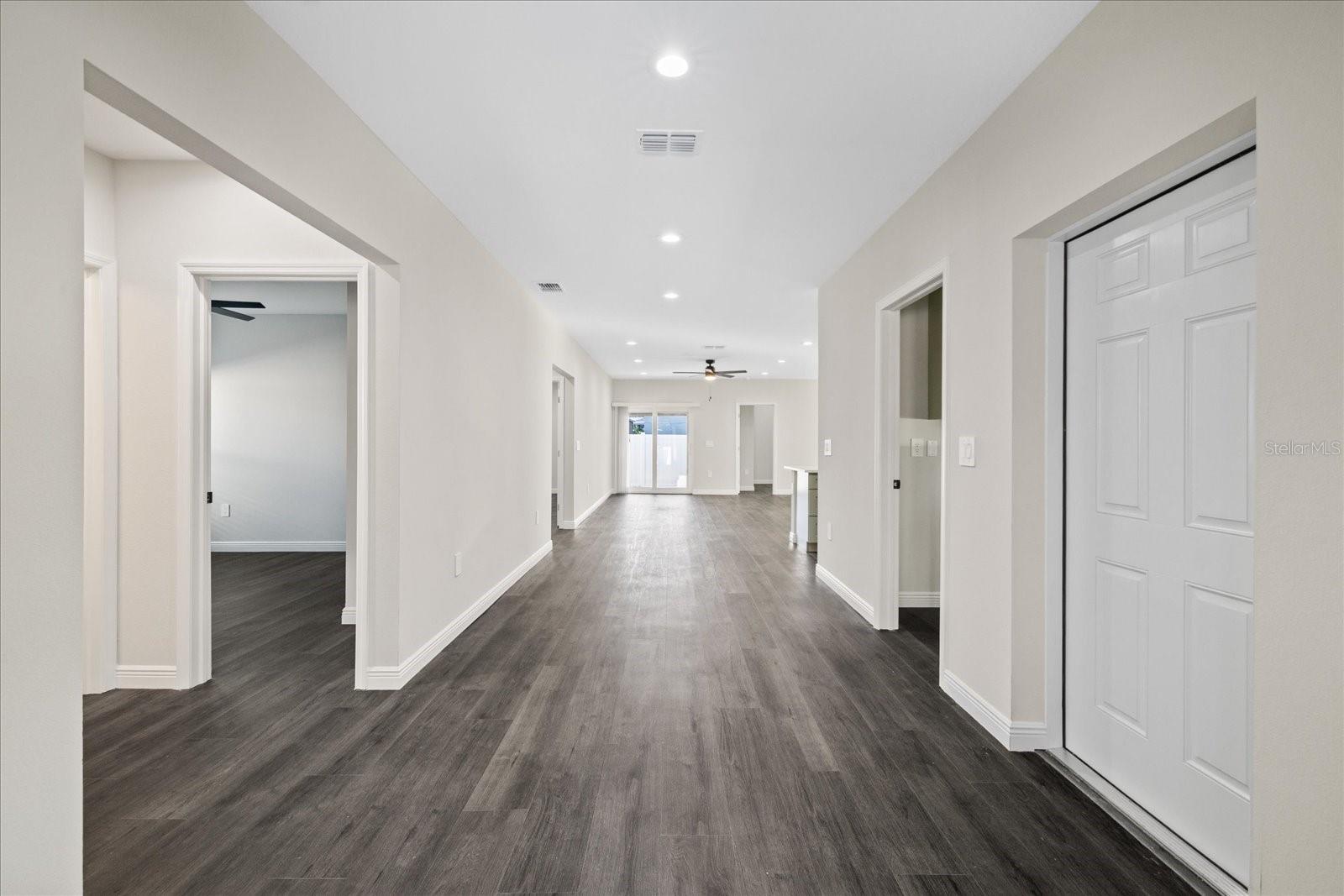 Listing photo id 5 for 1910 14th Avenue S