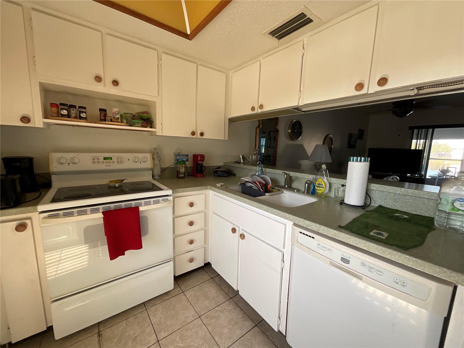 Image 7 of 19 For 3811 Sailmaker Lane