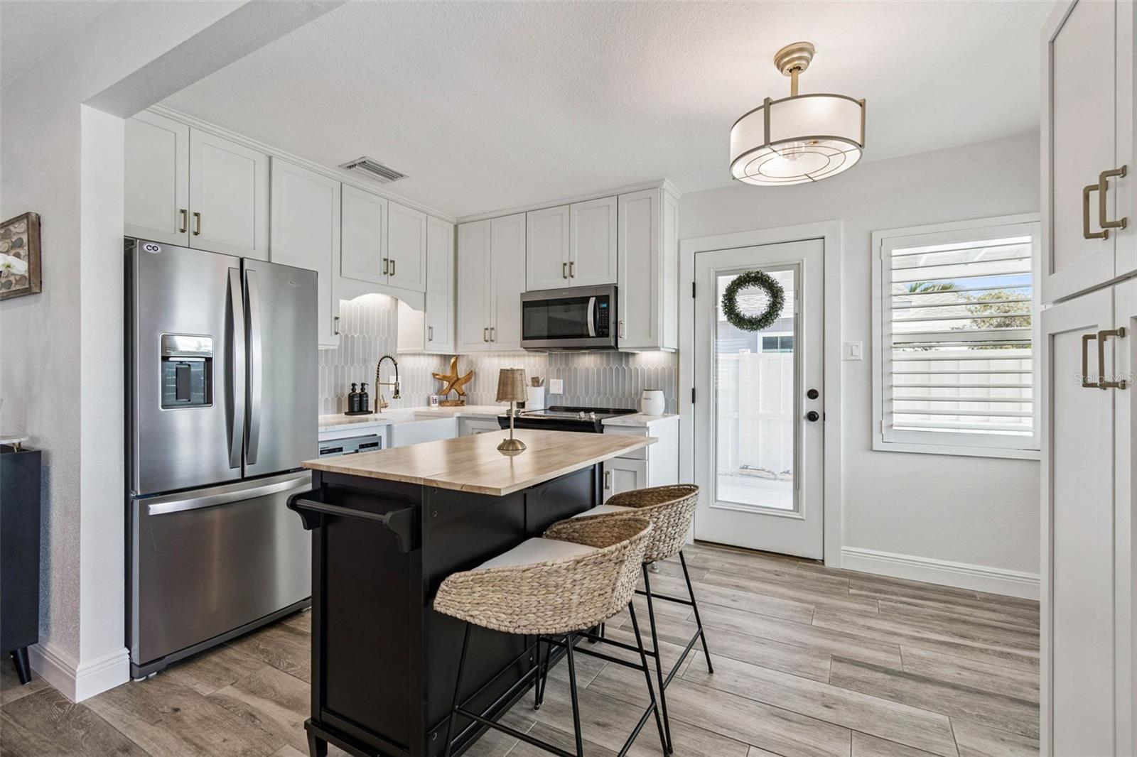 Image 21 of 72 For 848 180th Avenue E