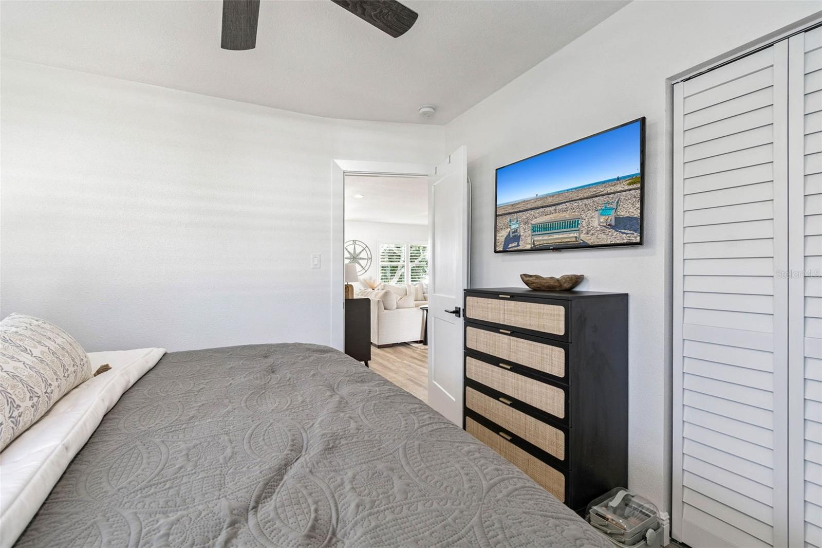 Image 31 of 72 For 848 180th Avenue E