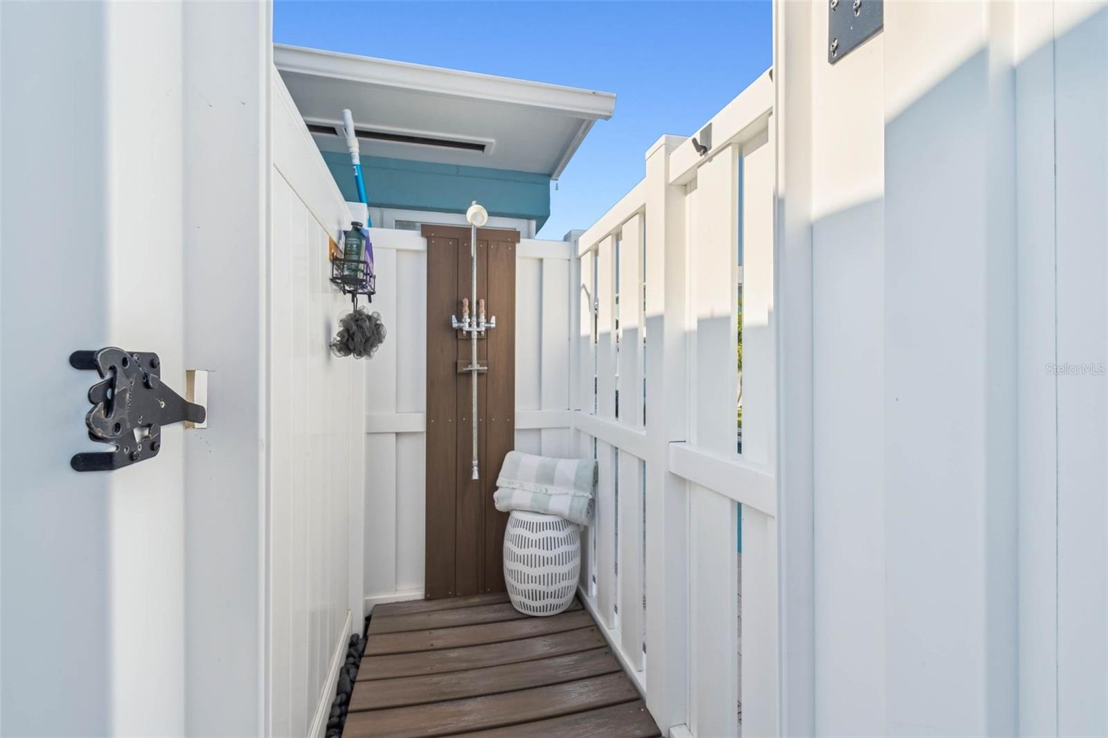 Image 54 of 72 For 848 180th Avenue E