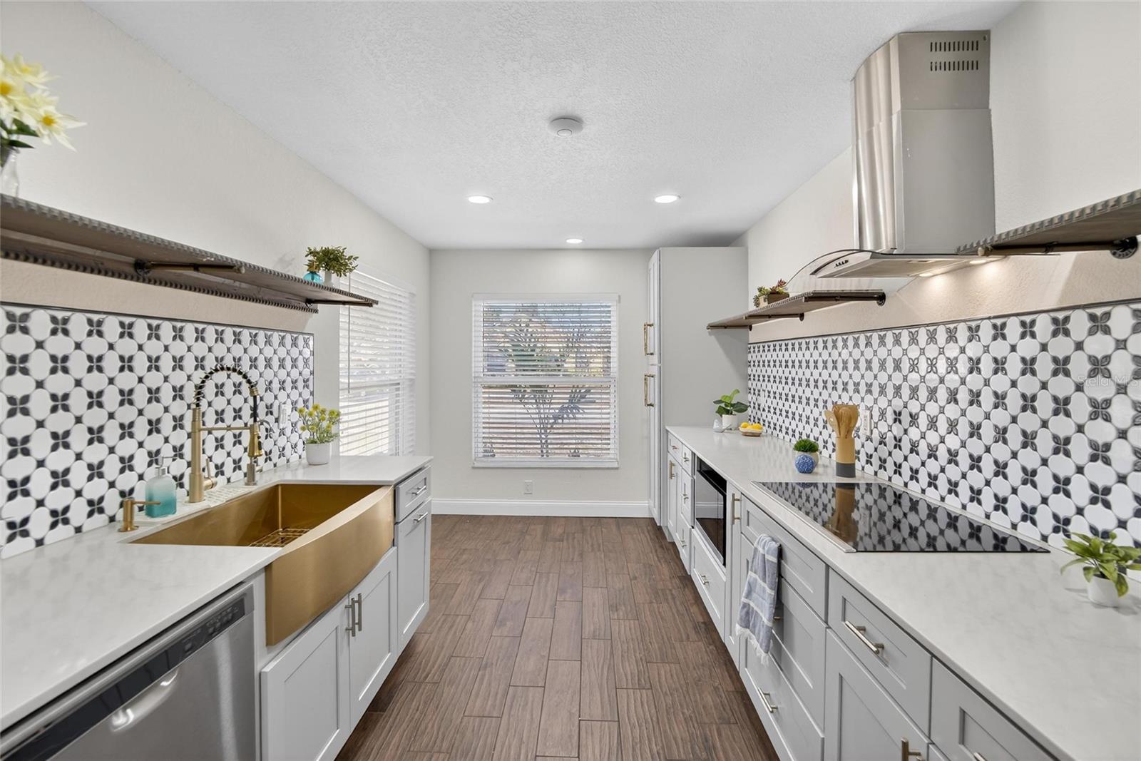 Image 10 of 77 For 721 Chilt Drive