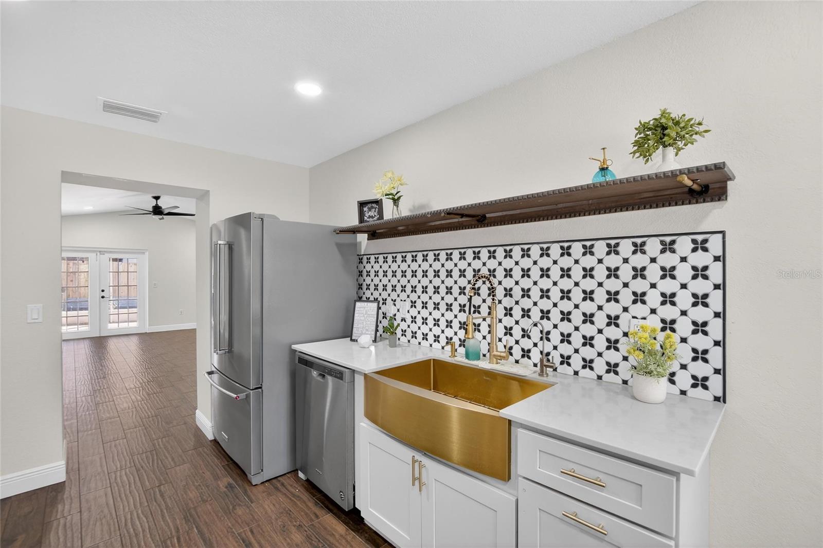 Image 14 of 77 For 721 Chilt Drive