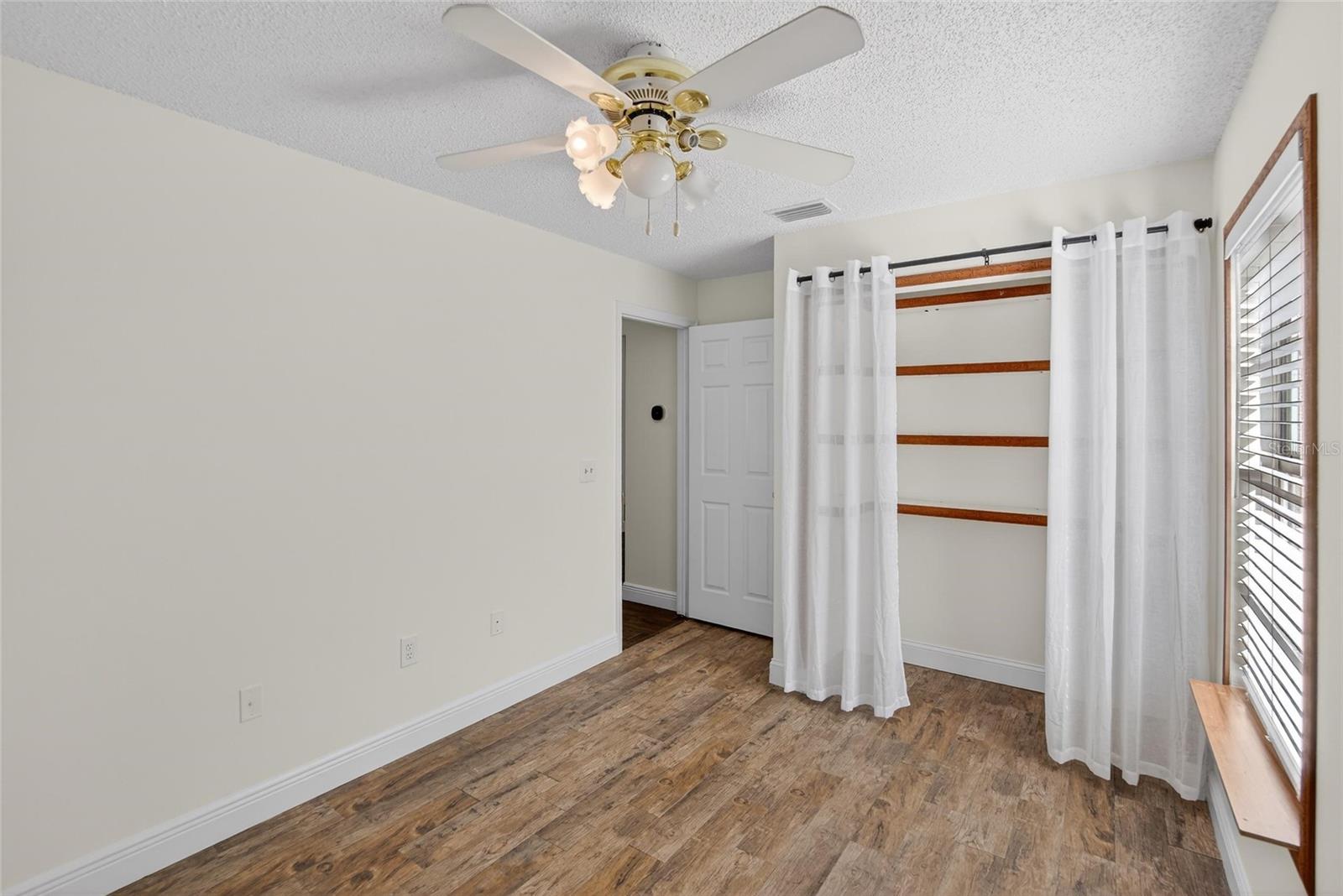 Image 18 of 77 For 721 Chilt Drive