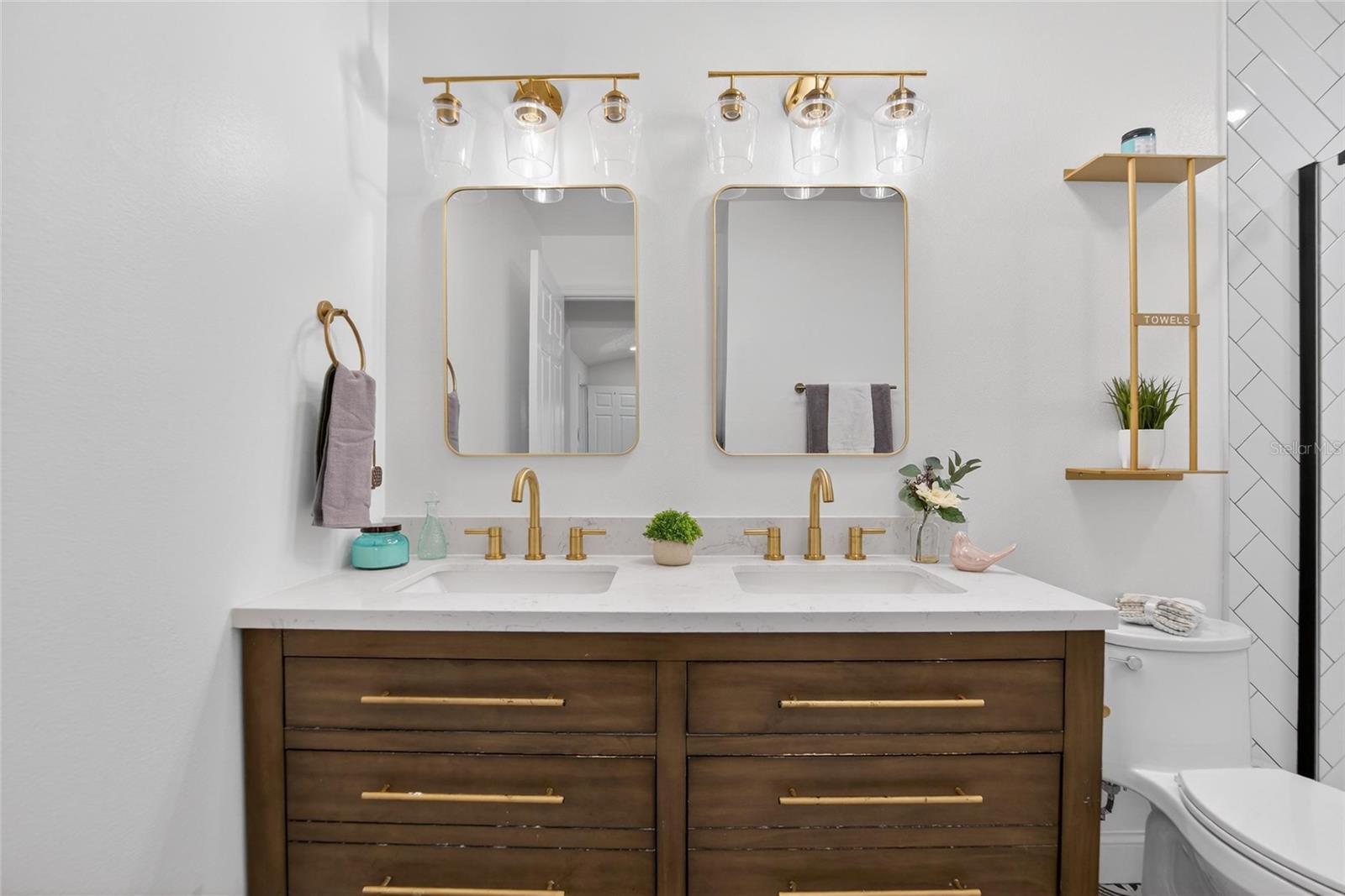 Image 39 of 77 For 721 Chilt Drive