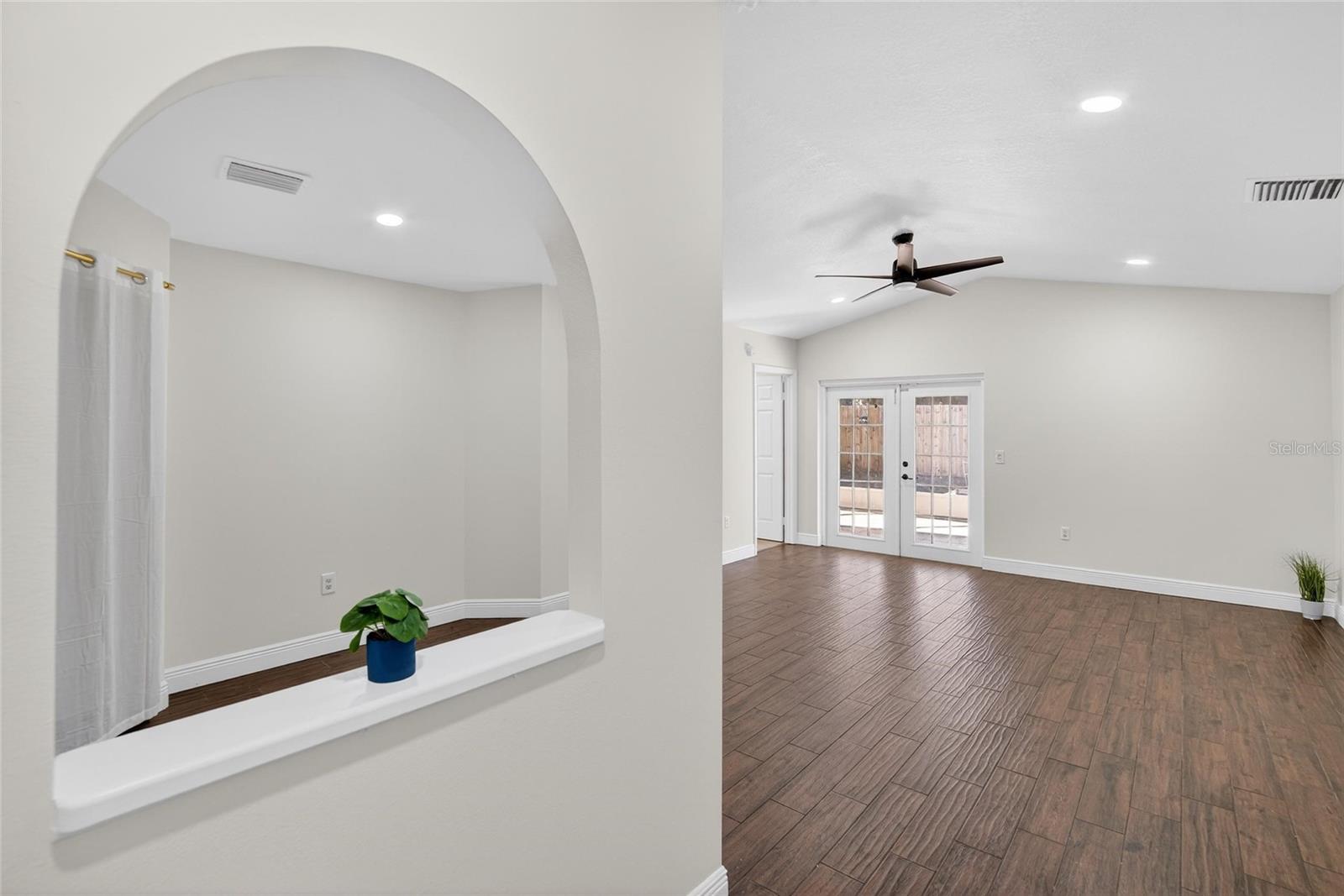 Image 5 of 77 For 721 Chilt Drive