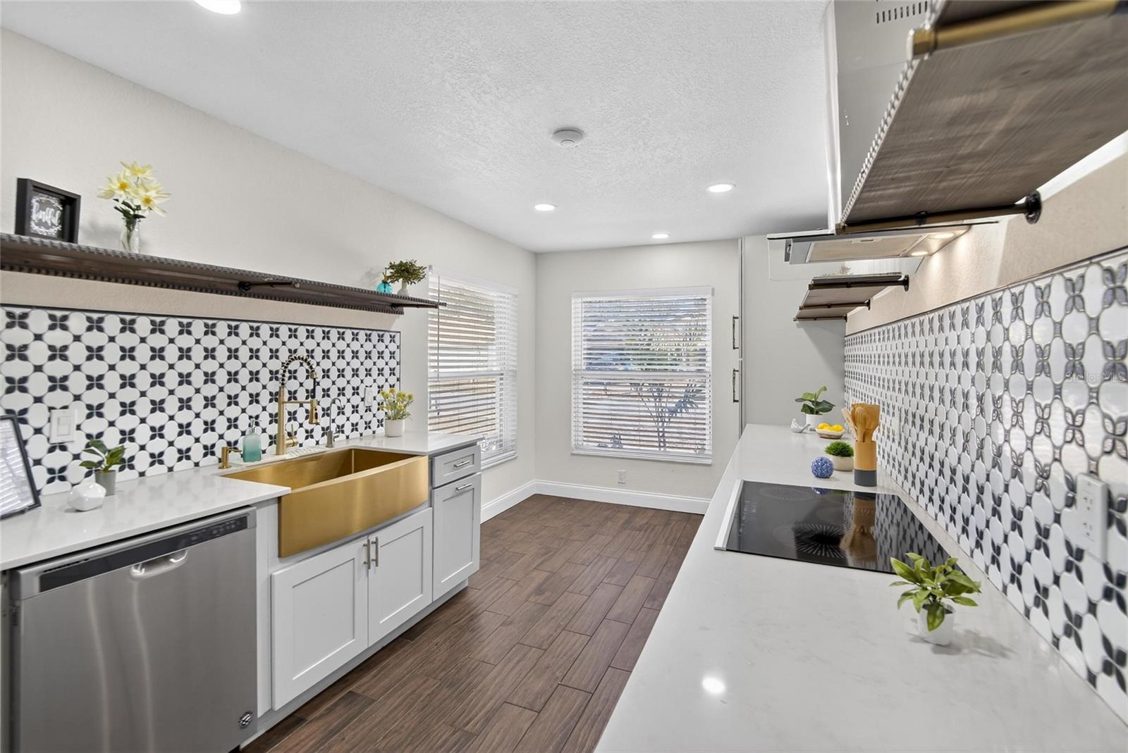 Image 9 of 77 For 721 Chilt Drive