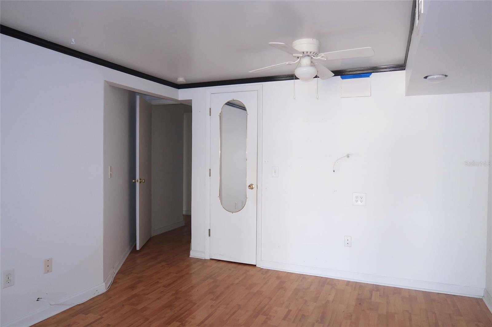 Image 22 of 32 For 1625 Laura Street