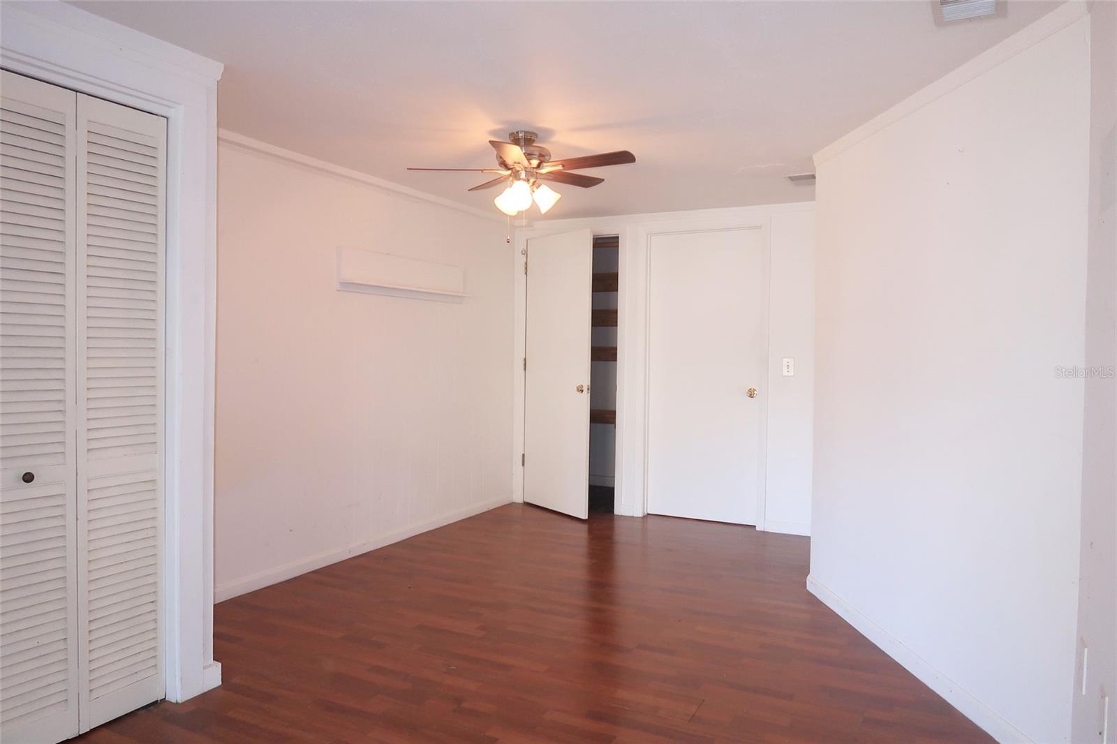 Image 23 of 32 For 1625 Laura Street