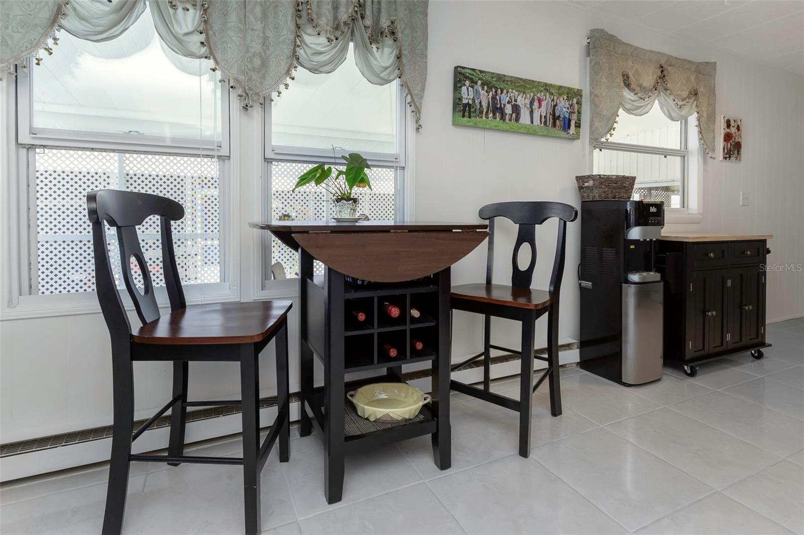 Image 15 of 46 For 294 Colonial Boulevard 48