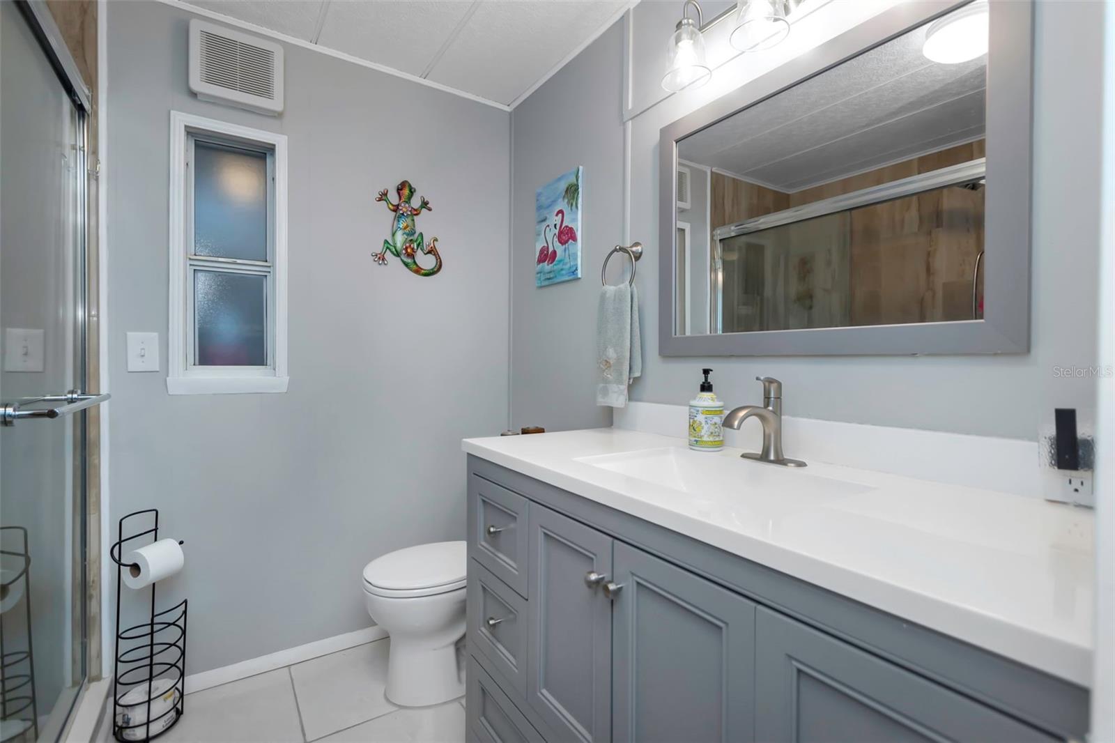 Image 22 of 46 For 294 Colonial Boulevard 48