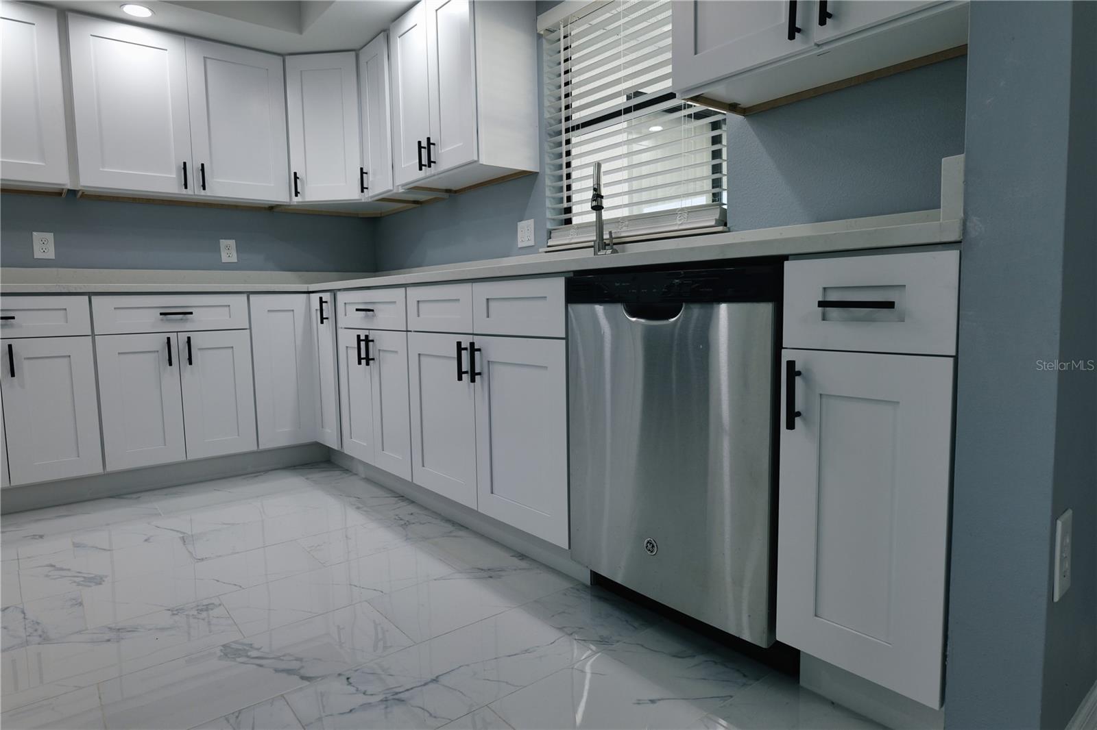 Image 20 of 41 For 2981 Lockwood Meadows Boulevard