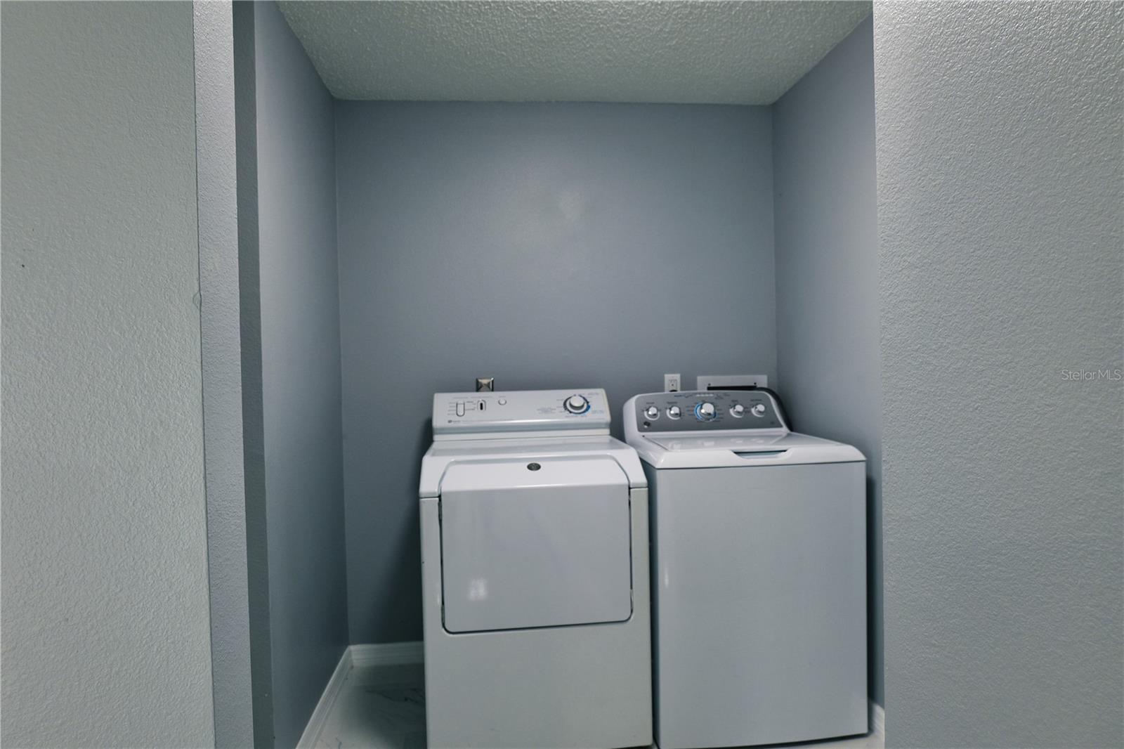 Image 26 of 41 For 2981 Lockwood Meadows Boulevard