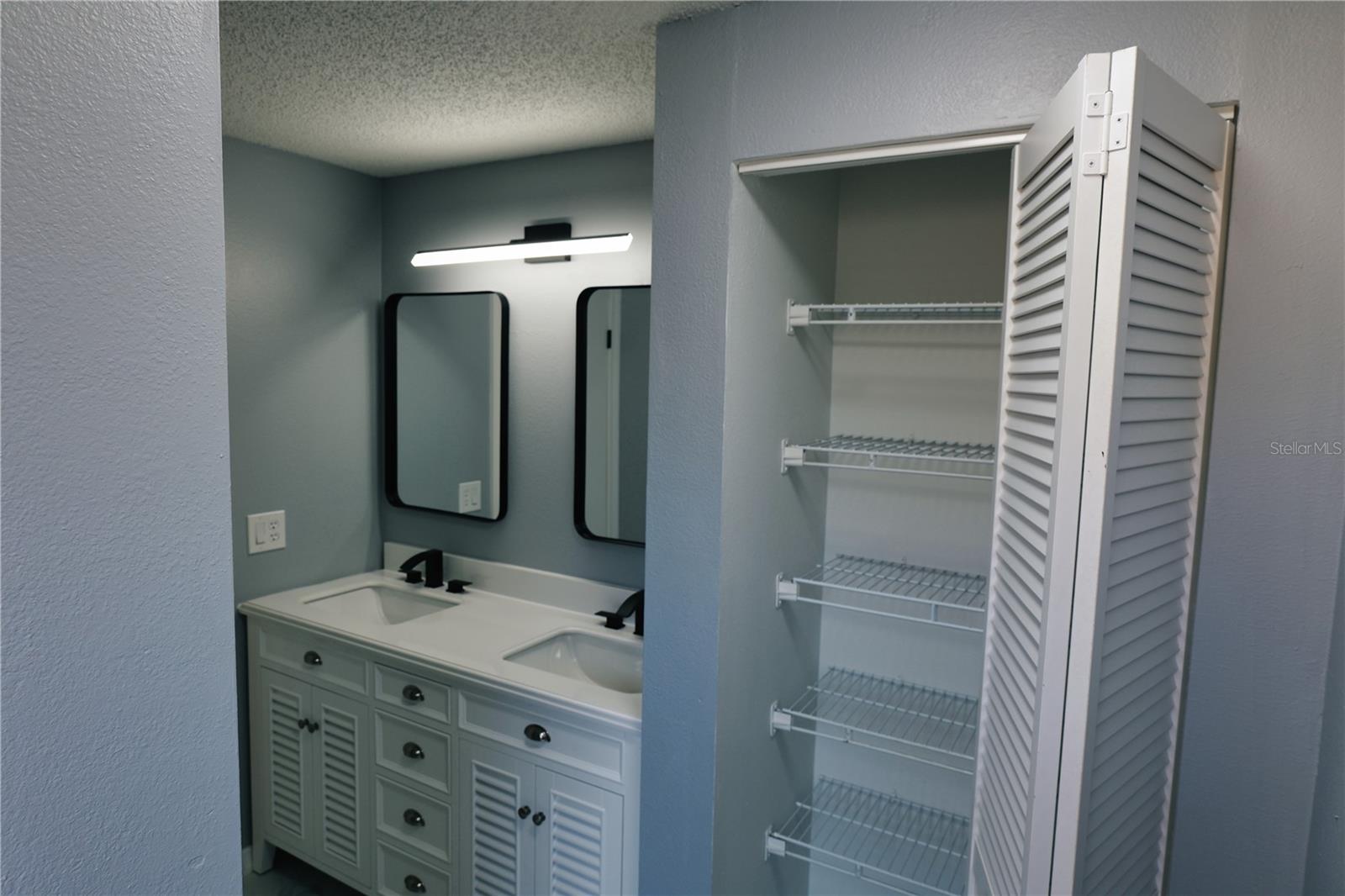 Image 31 of 41 For 2981 Lockwood Meadows Boulevard