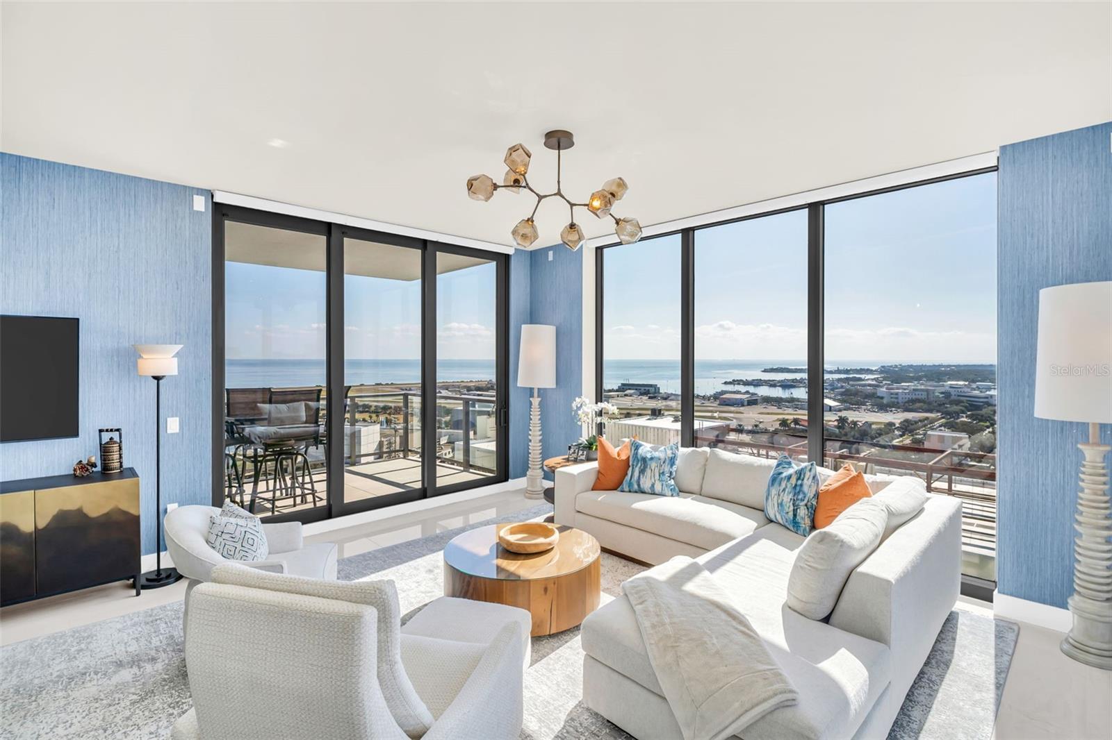 Image 4 of 78 For 301 1st Street S 1807