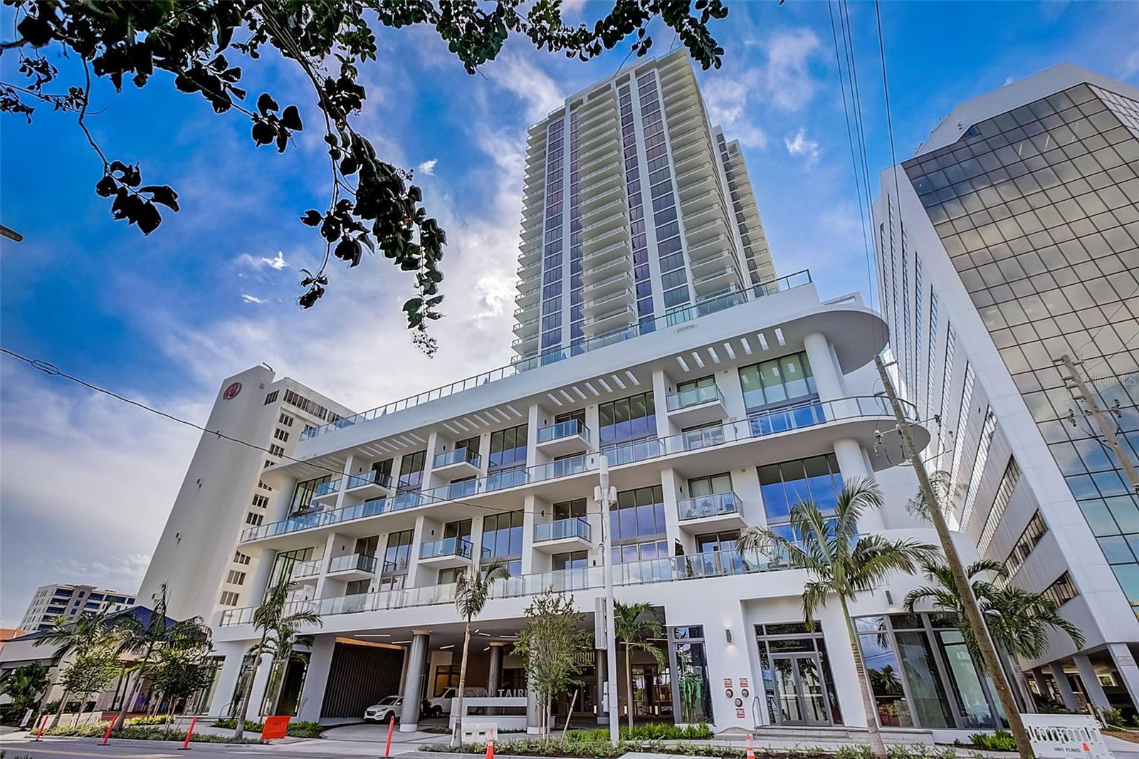 Image 53 of 78 For 301 1st Street S 1807