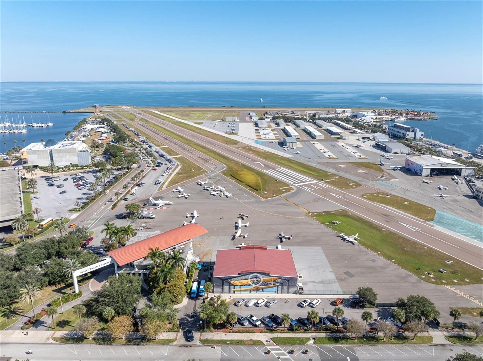 Listing photo id 29 for 210 5th Avenue S 402