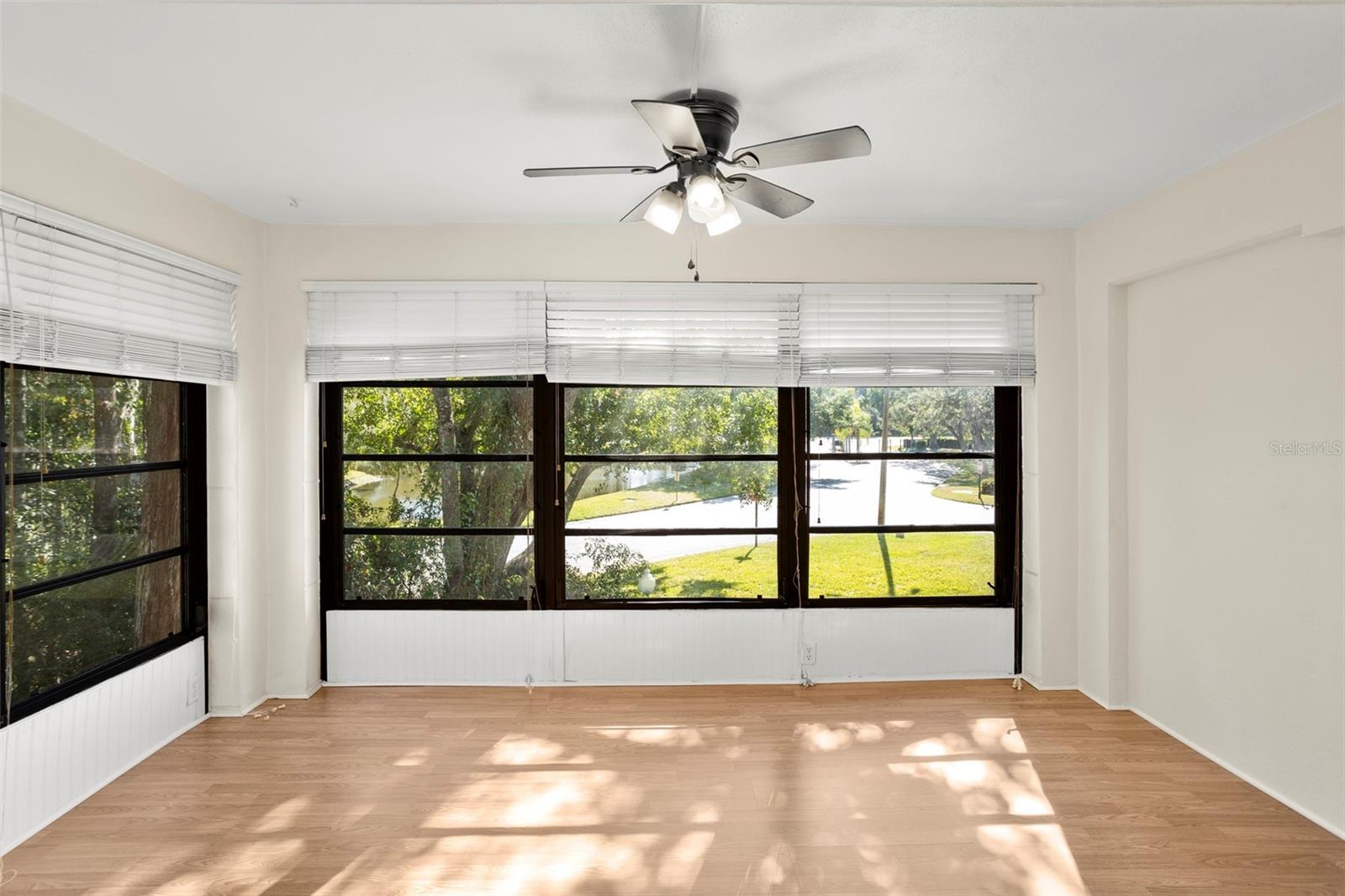 Image 16 of 67 For 3399 Mermoor Drive 207