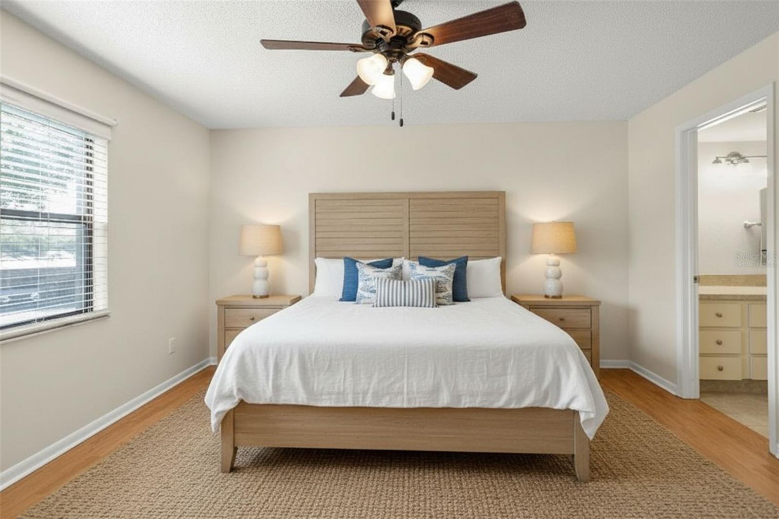 Image 24 of 67 For 3399 Mermoor Drive 207