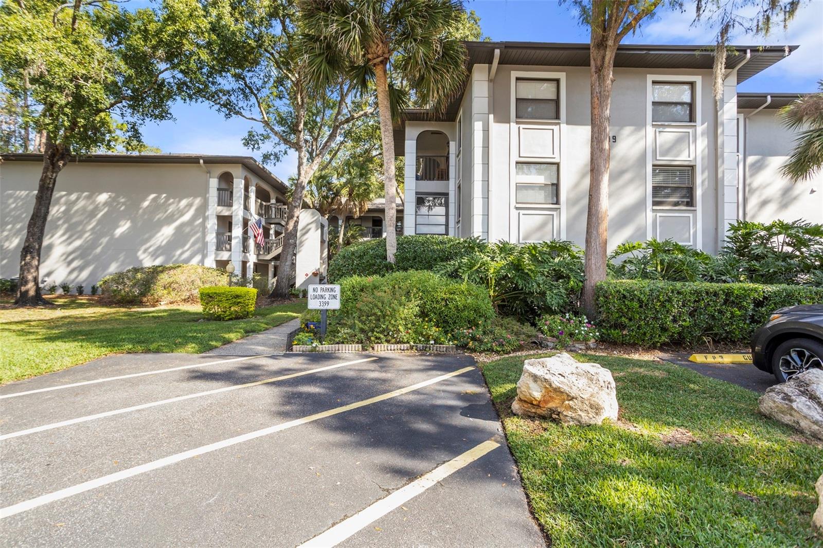 Image 7 of 67 For 3399 Mermoor Drive 207