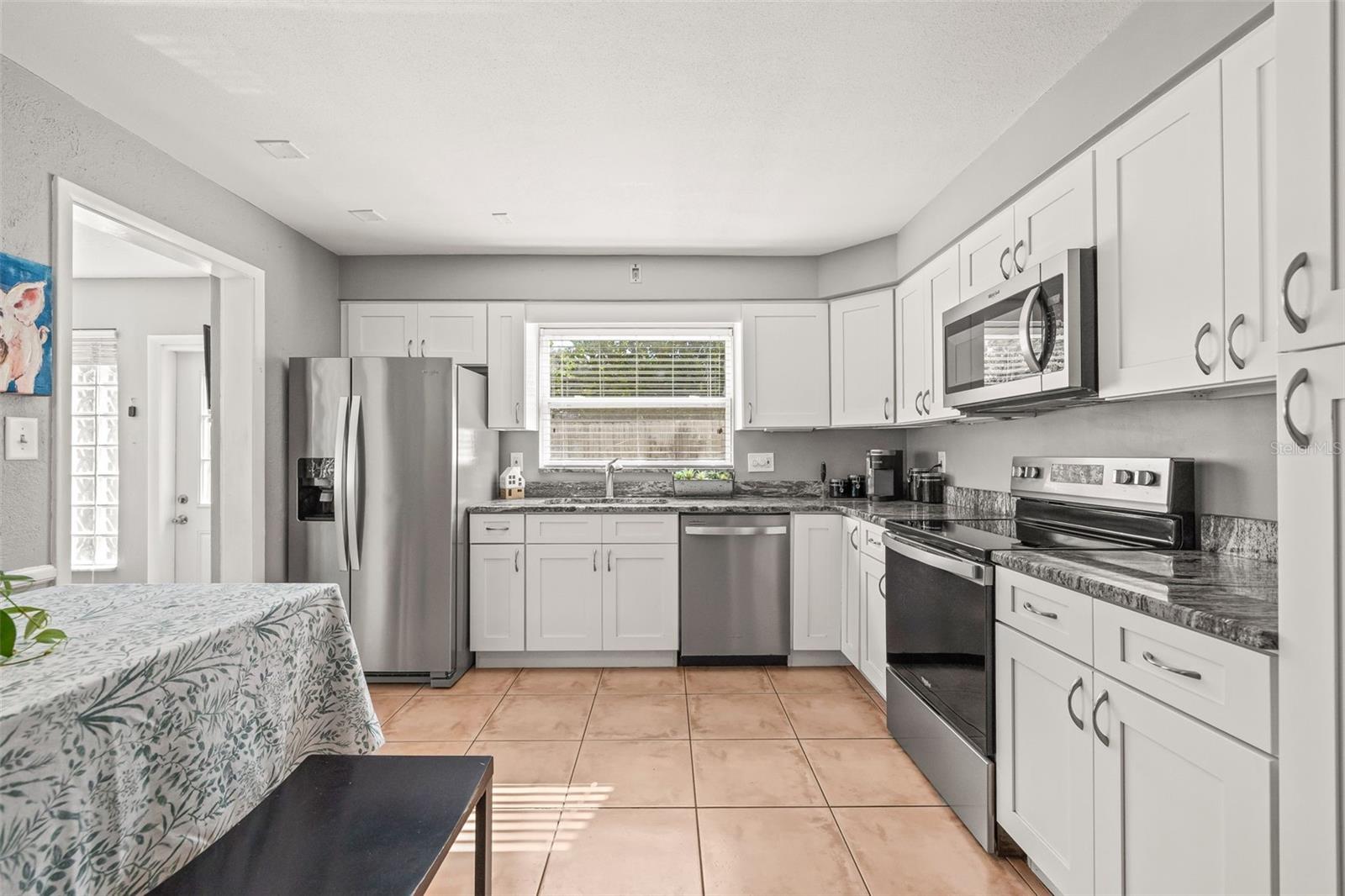 Image 16 of 68 For 2423 Rutland Lane