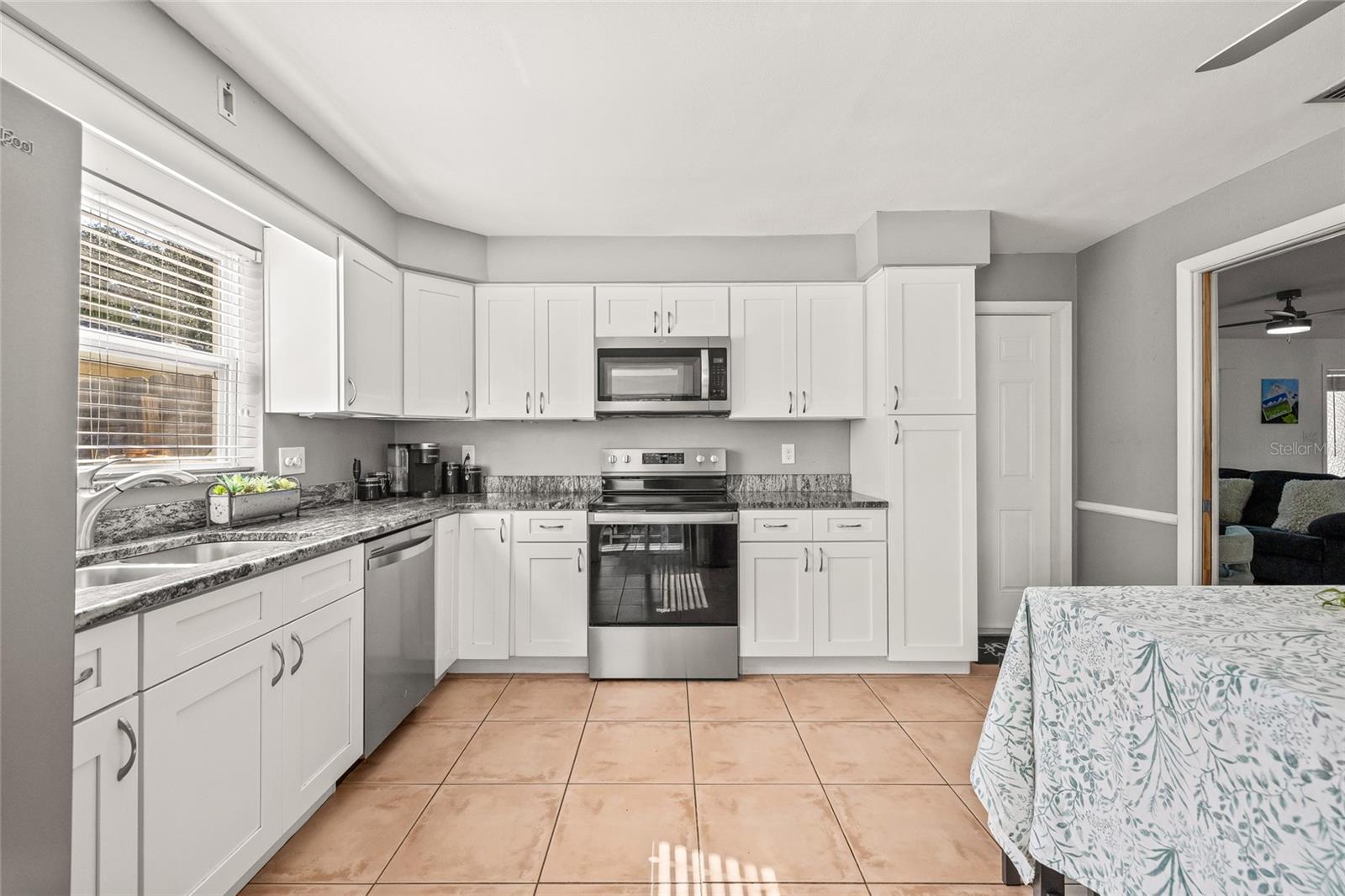 Image 20 of 68 For 2423 Rutland Lane