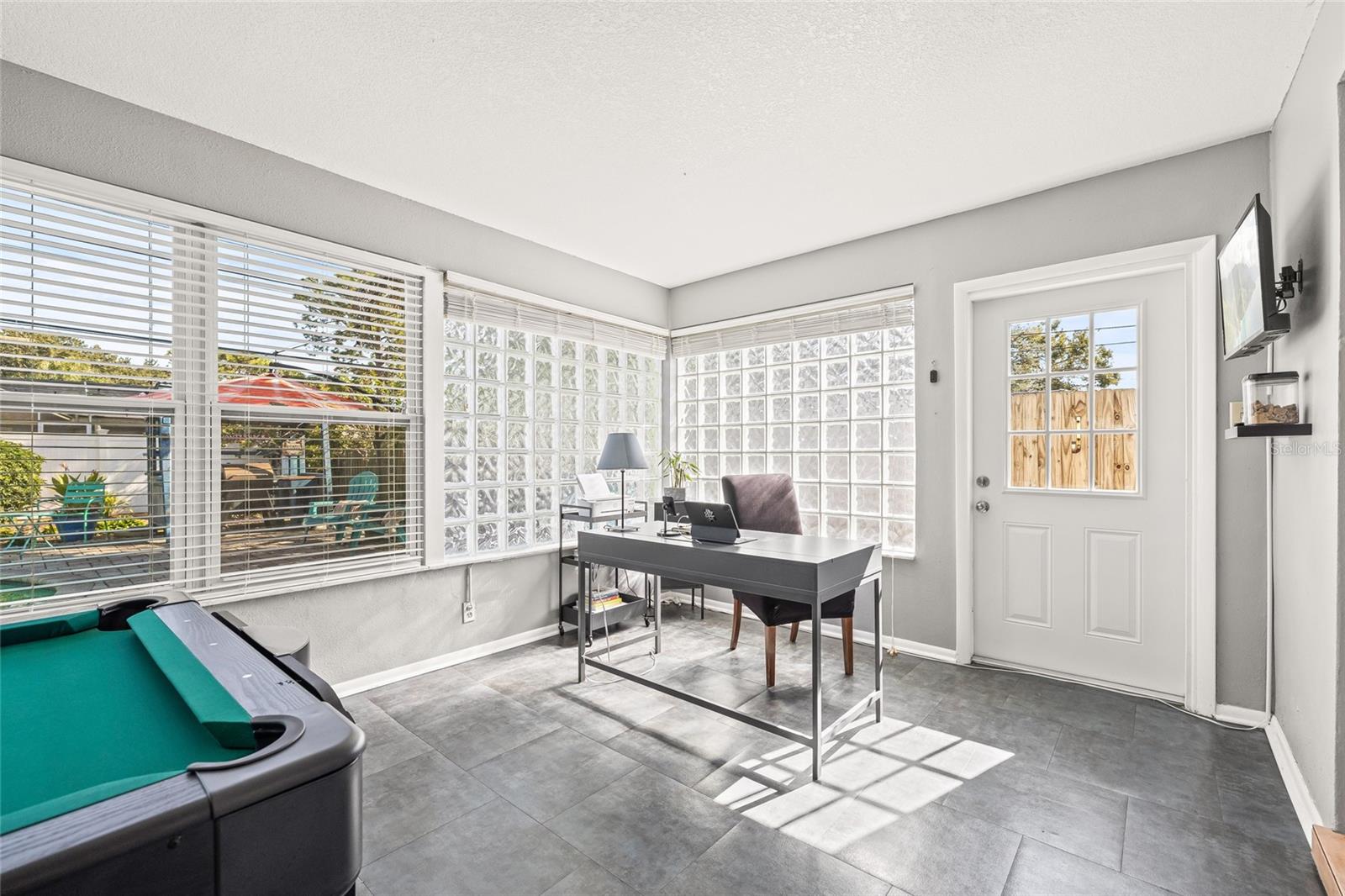 Image 39 of 68 For 2423 Rutland Lane