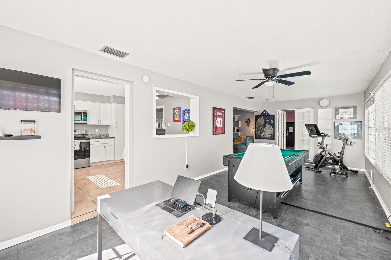 Image 41 of 68 For 2423 Rutland Lane