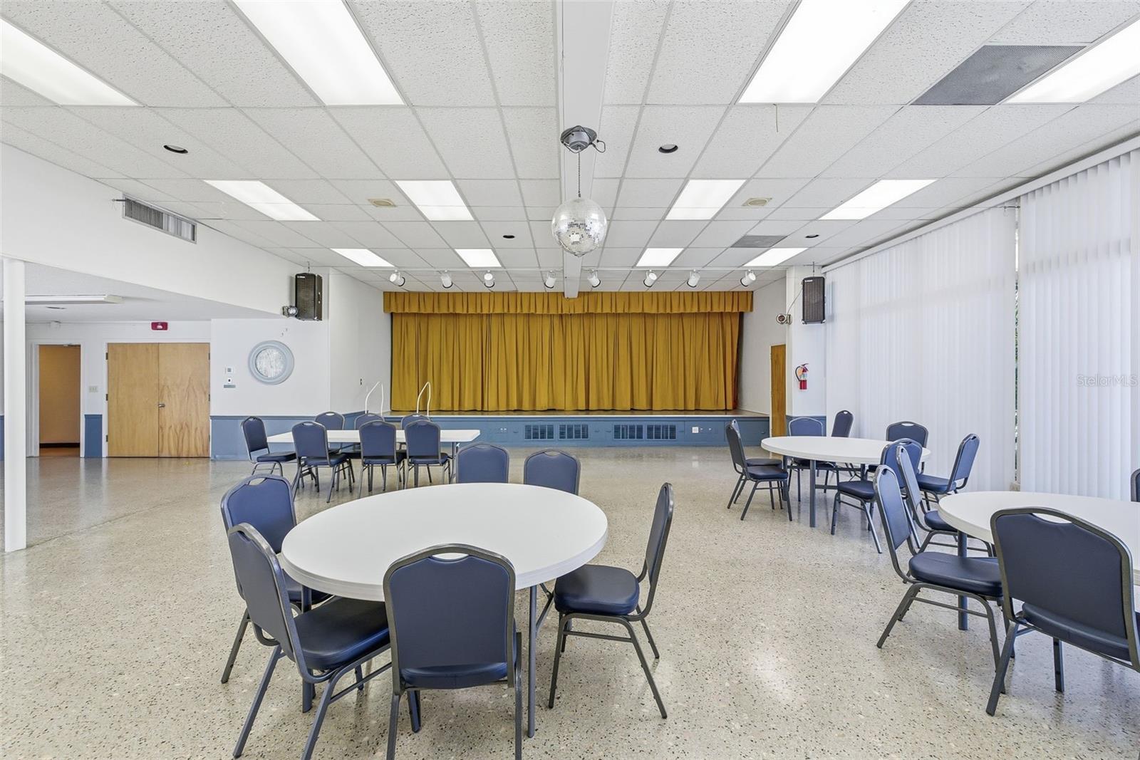 Image 65 of 68 For 2423 Rutland Lane