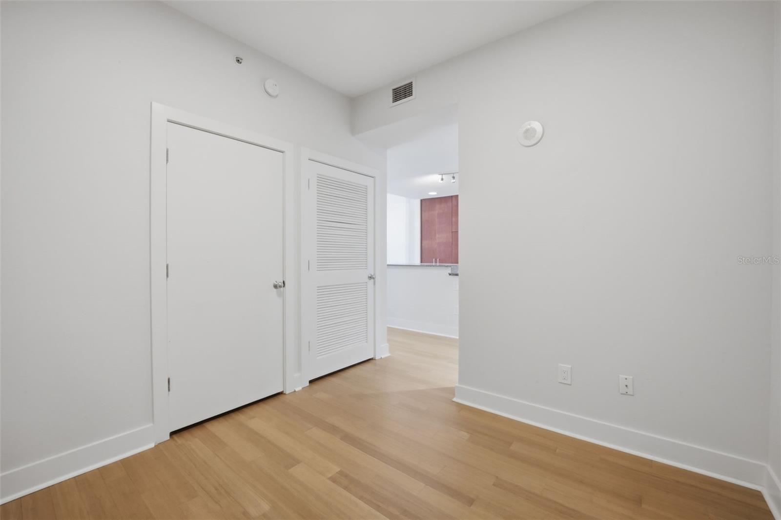 Image 13 of 31 For 1208 Kennedy Boulevard 1121