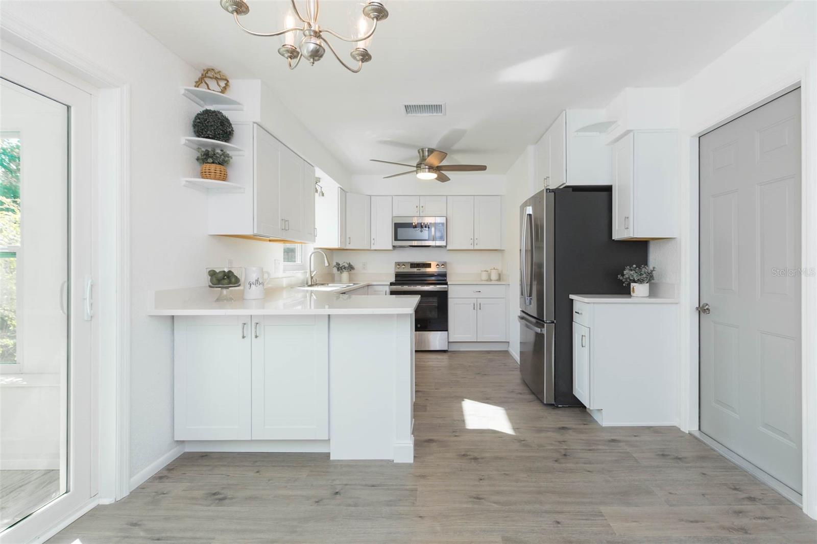 Image 11 of 36 For 5938 4th Avenue S