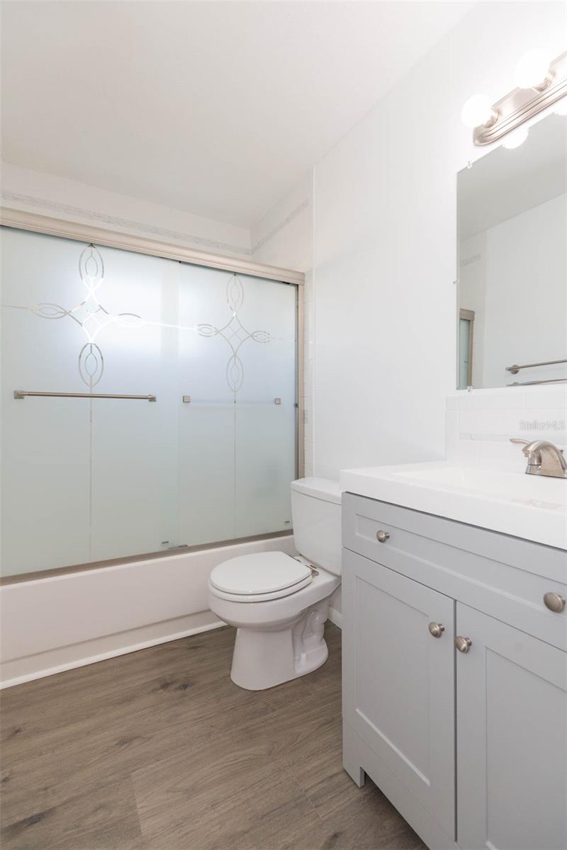 Image 22 of 36 For 5938 4th Avenue S