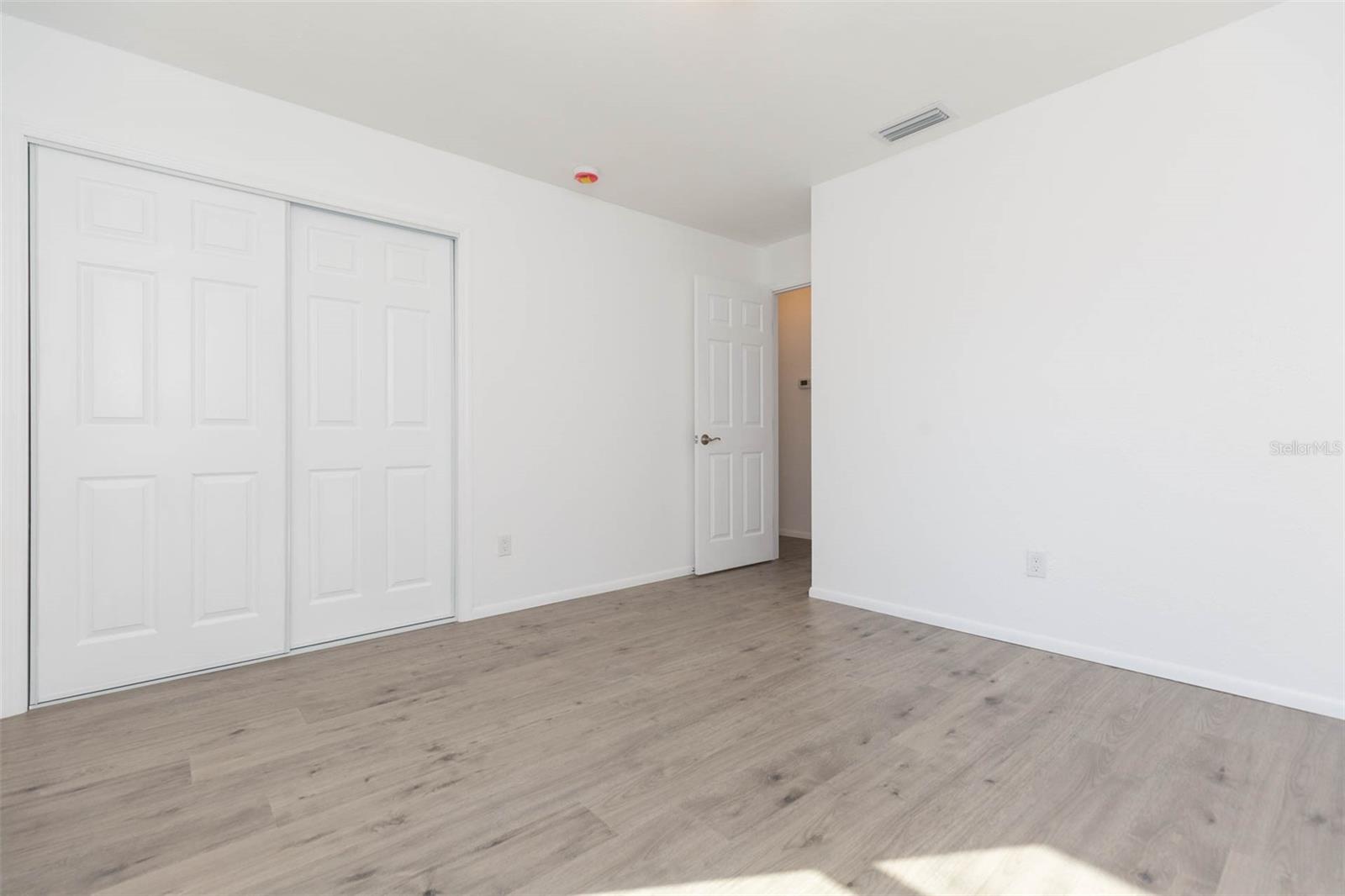 Image 24 of 36 For 5938 4th Avenue S