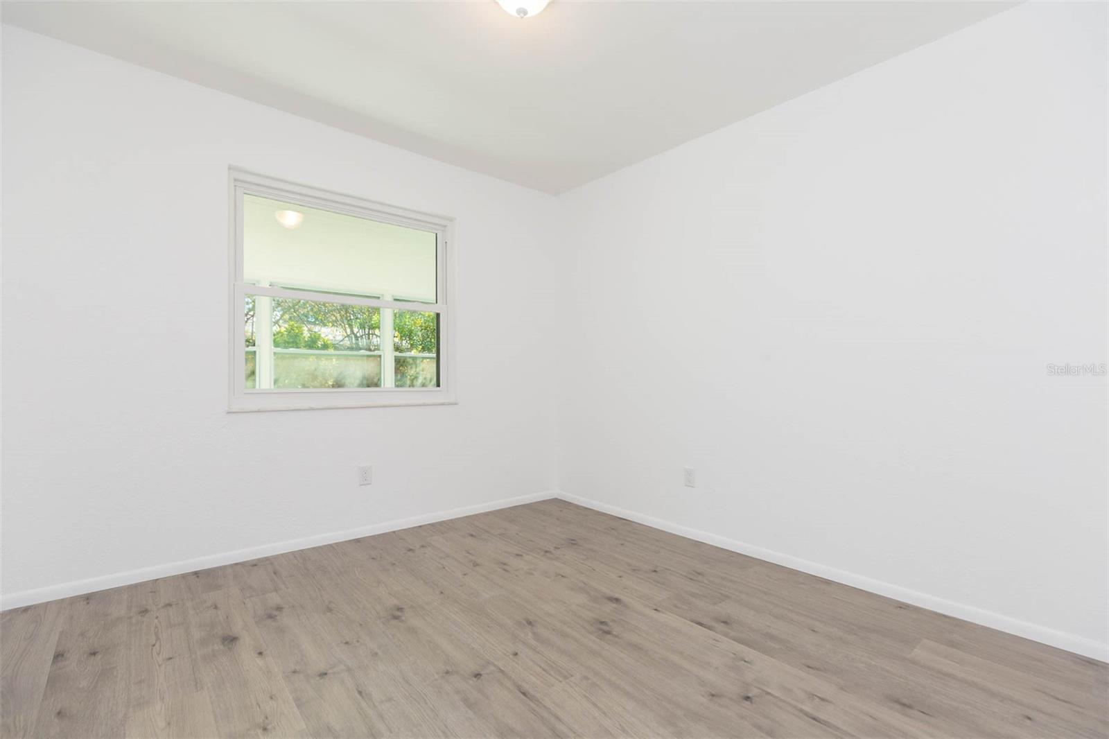 Image 25 of 36 For 5938 4th Avenue S