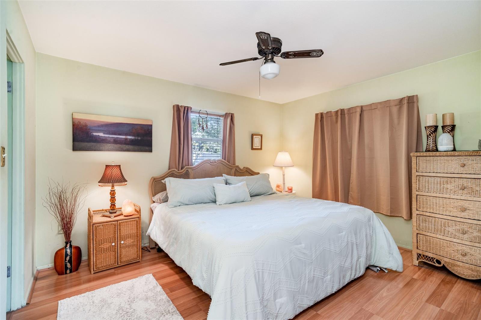 Image 14 of 20 For 4652 Maceachen Boulevard