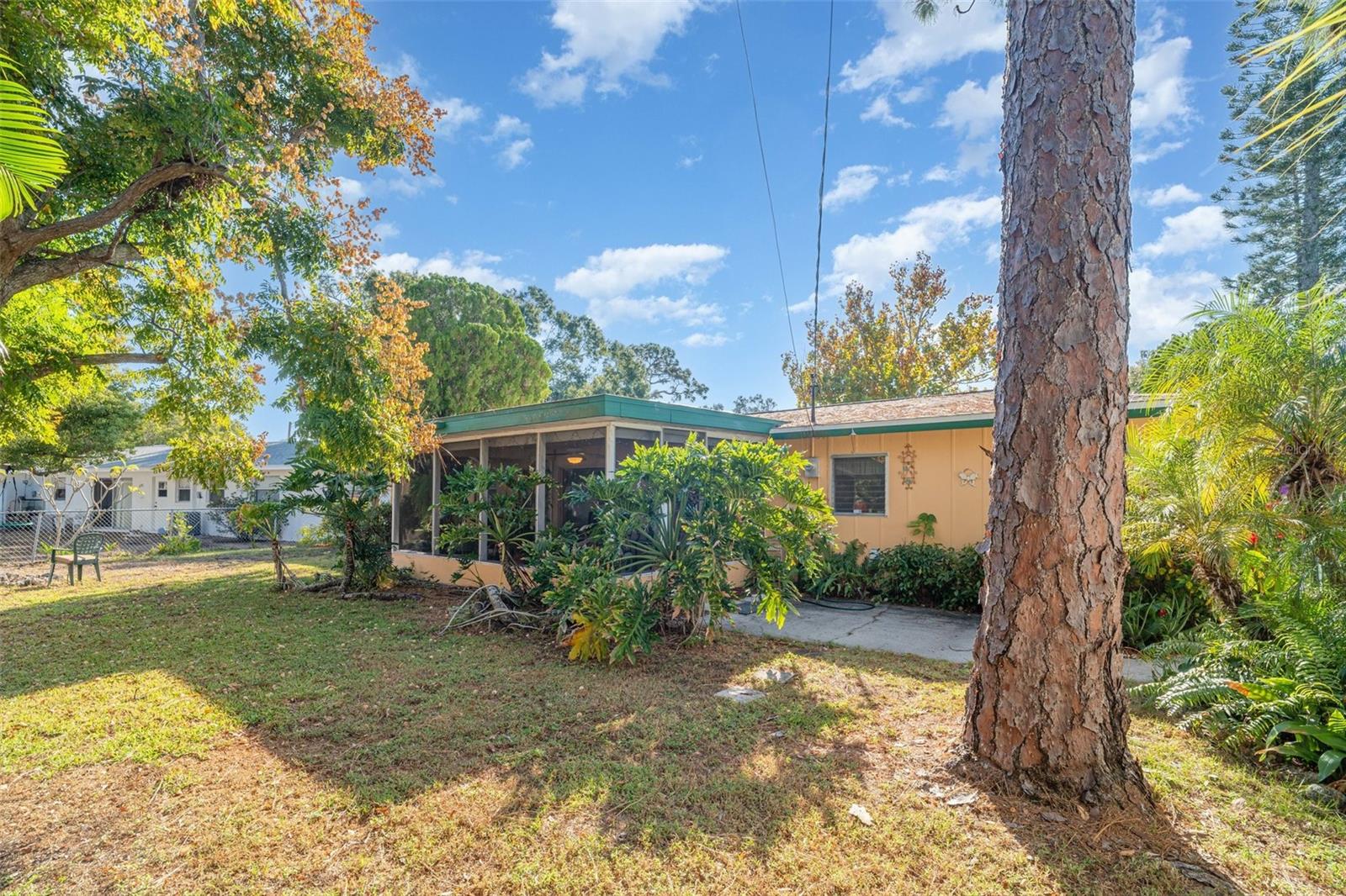 Image 19 of 20 For 4652 Maceachen Boulevard