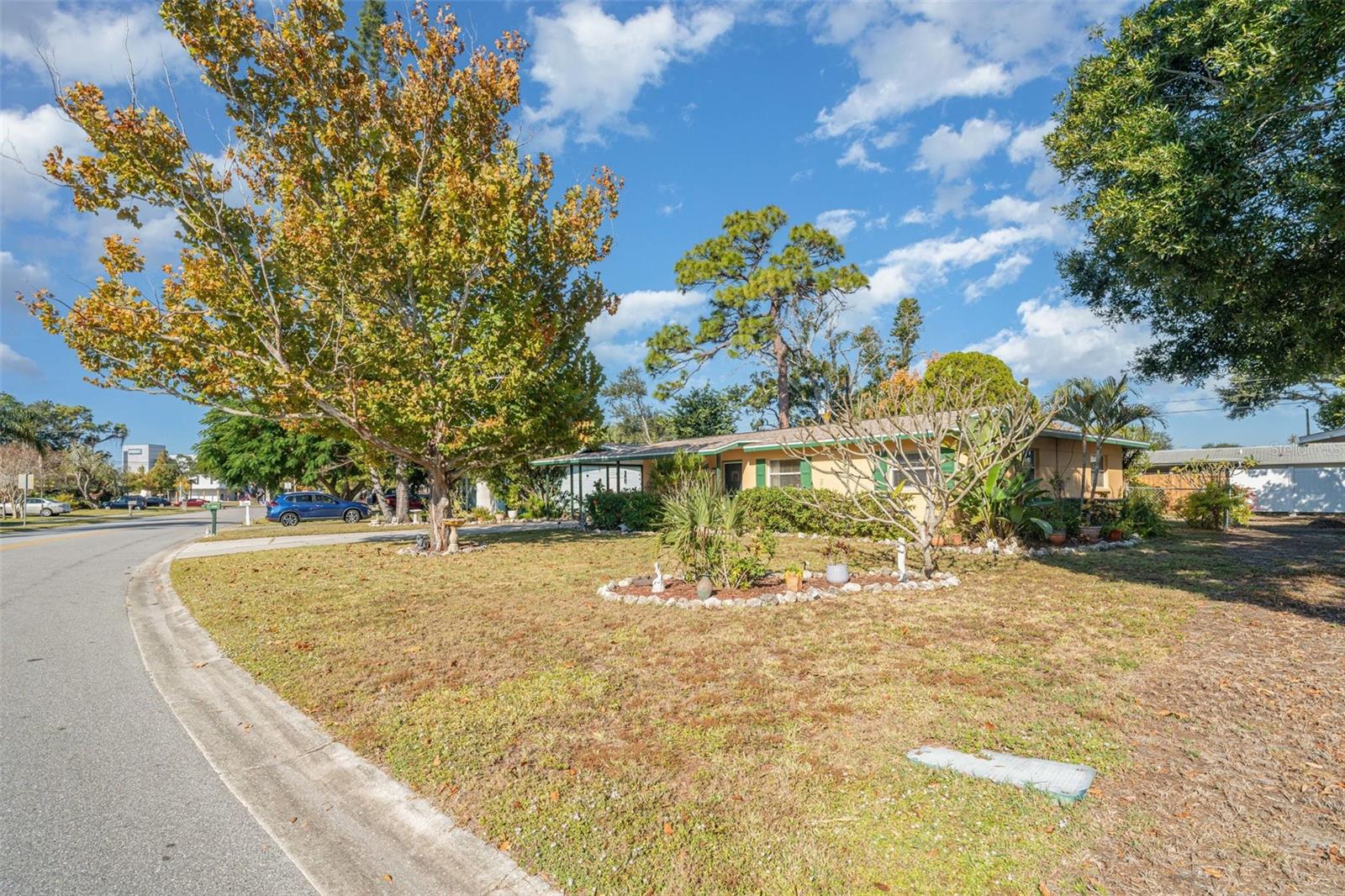 Image 3 of 20 For 4652 Maceachen Boulevard